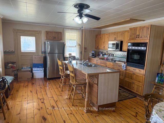 3402 Dukelow Road Property Photo 7