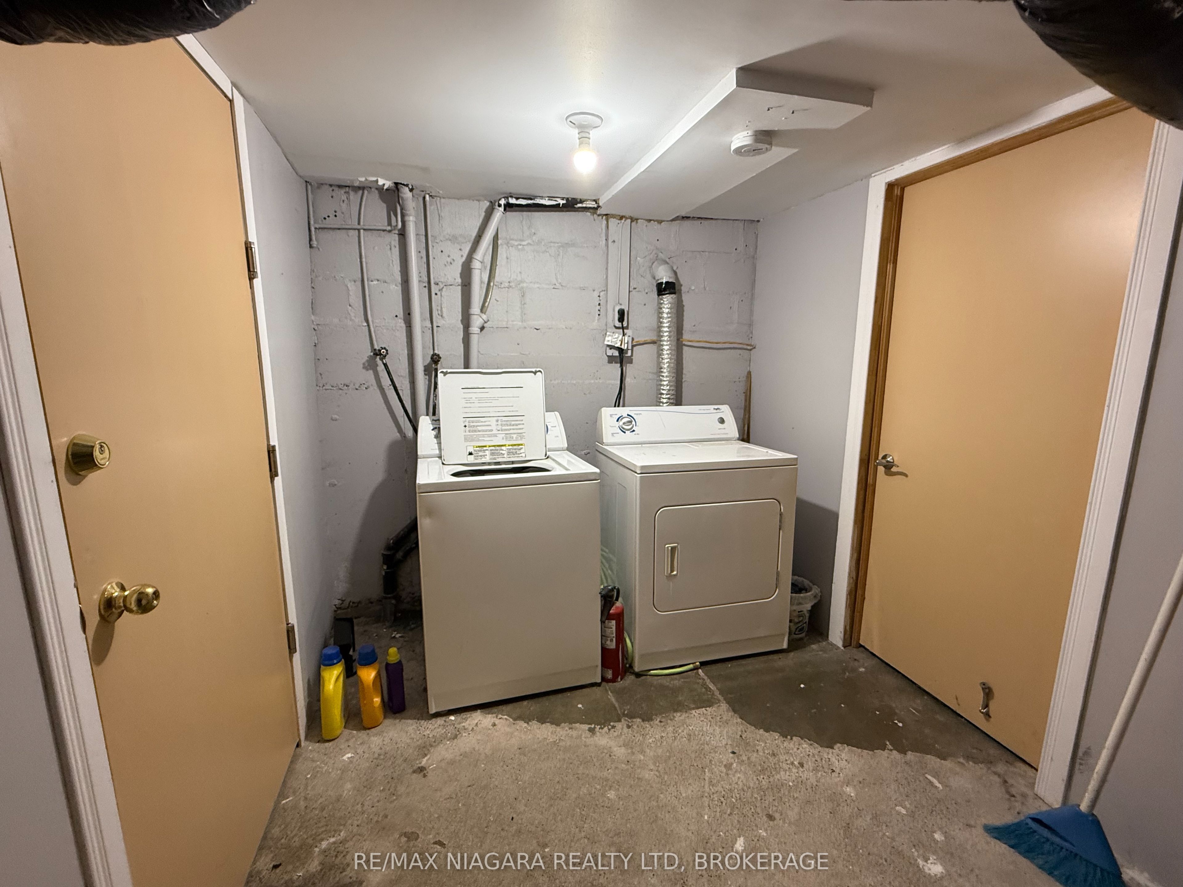 144 Idylewylde Street Property Photo 16