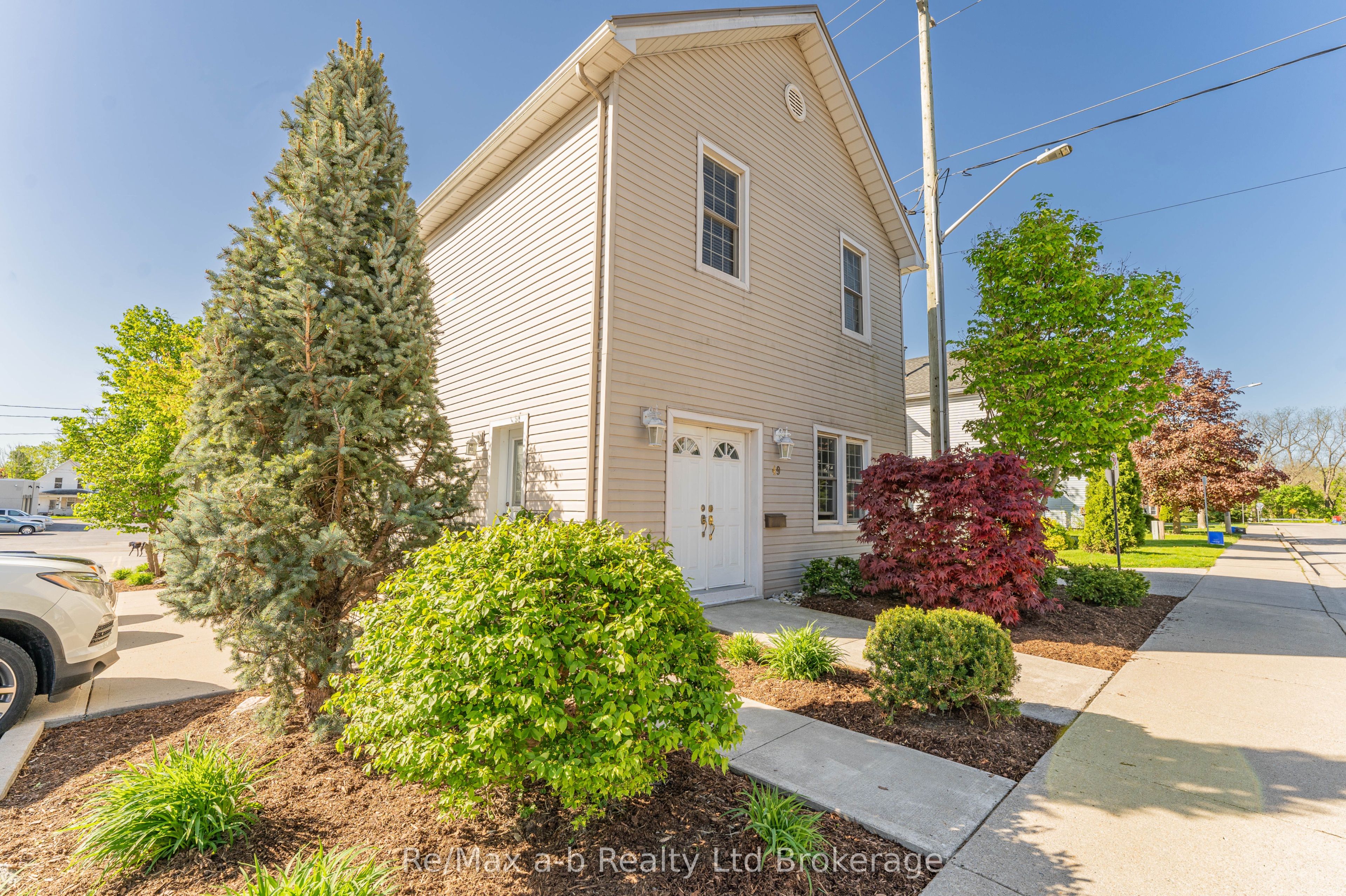 49 Brock Street Property Photo 1
