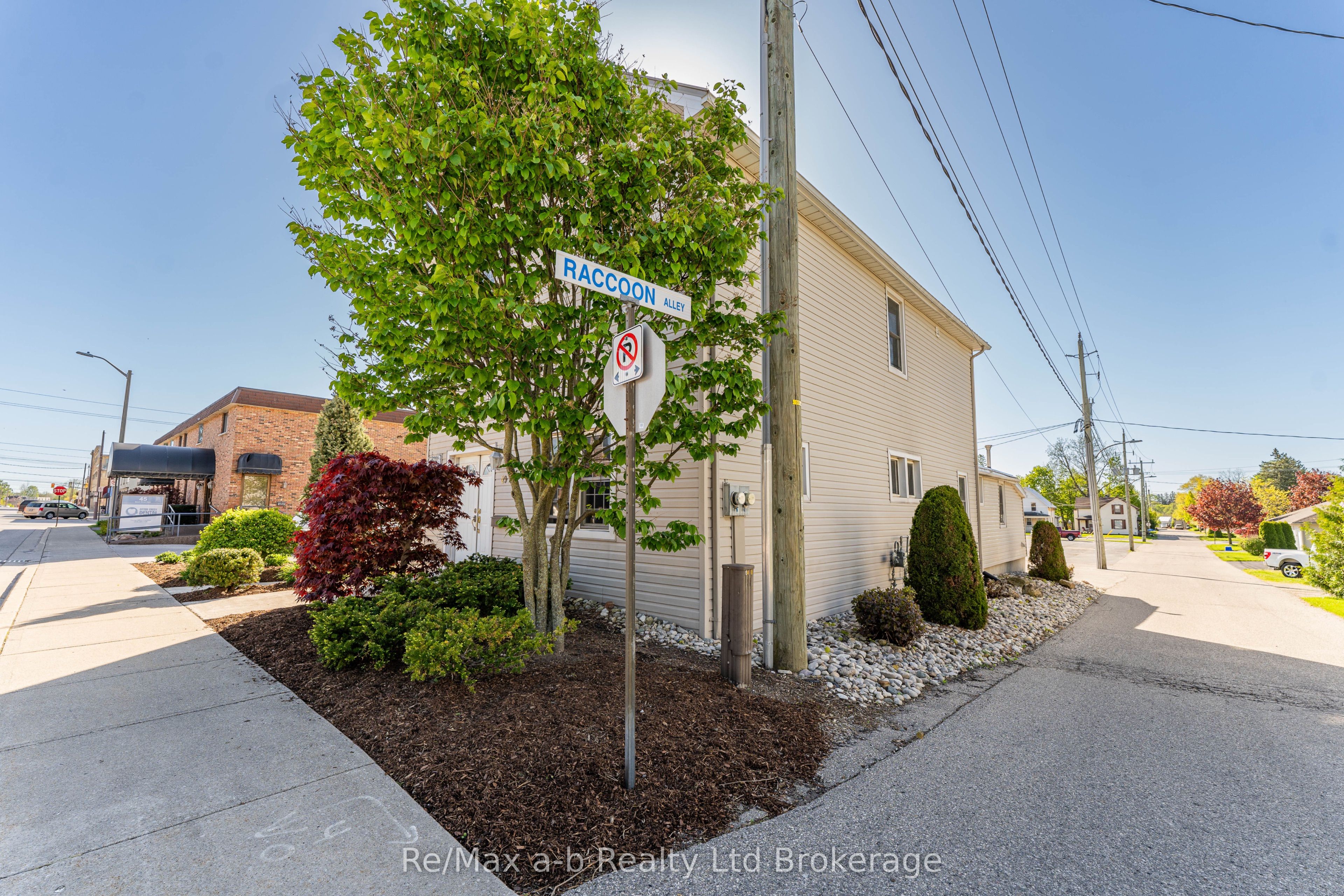 49 Brock Street Property Photo 4