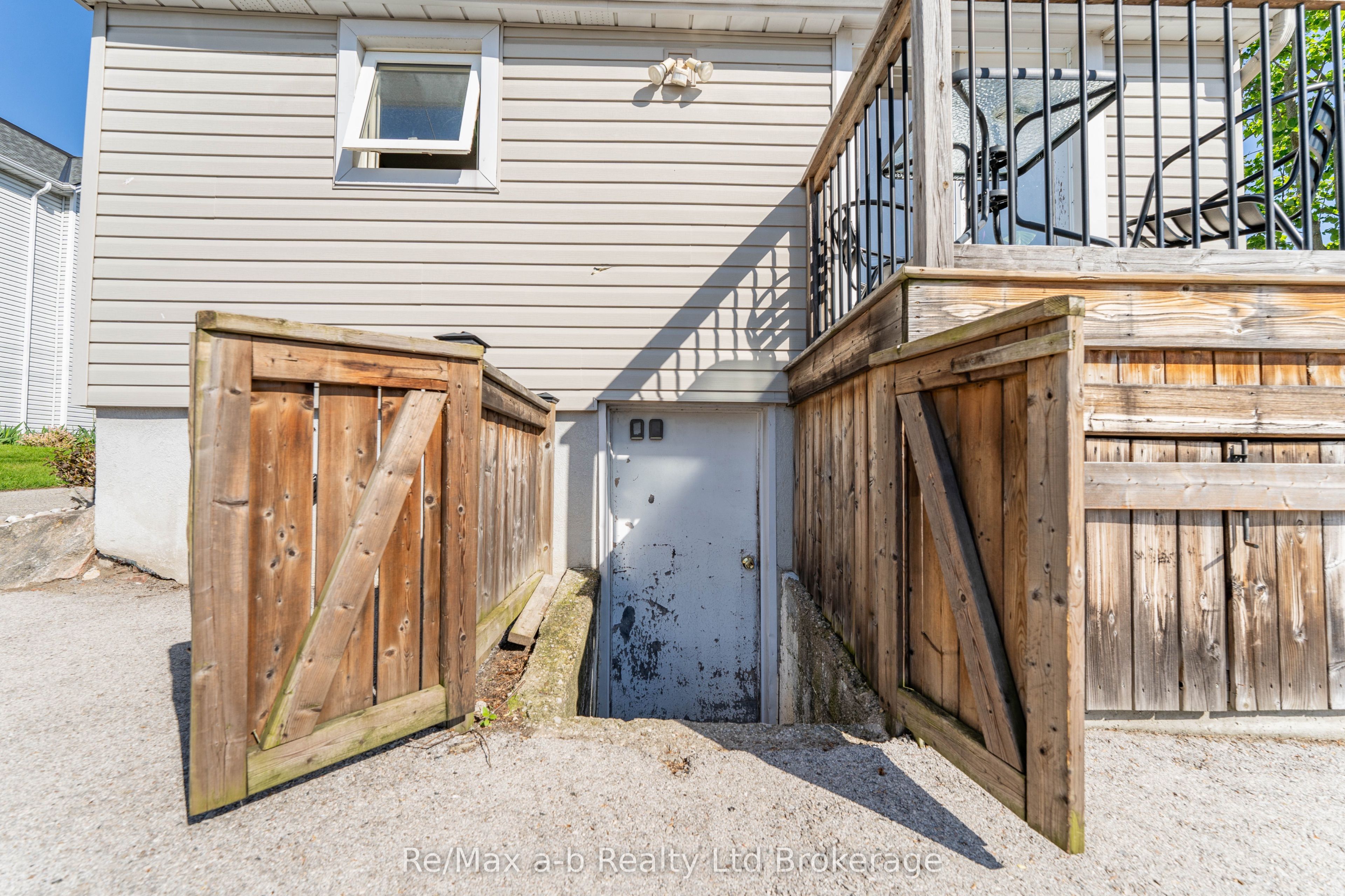 49 Brock Street Property Photo 10