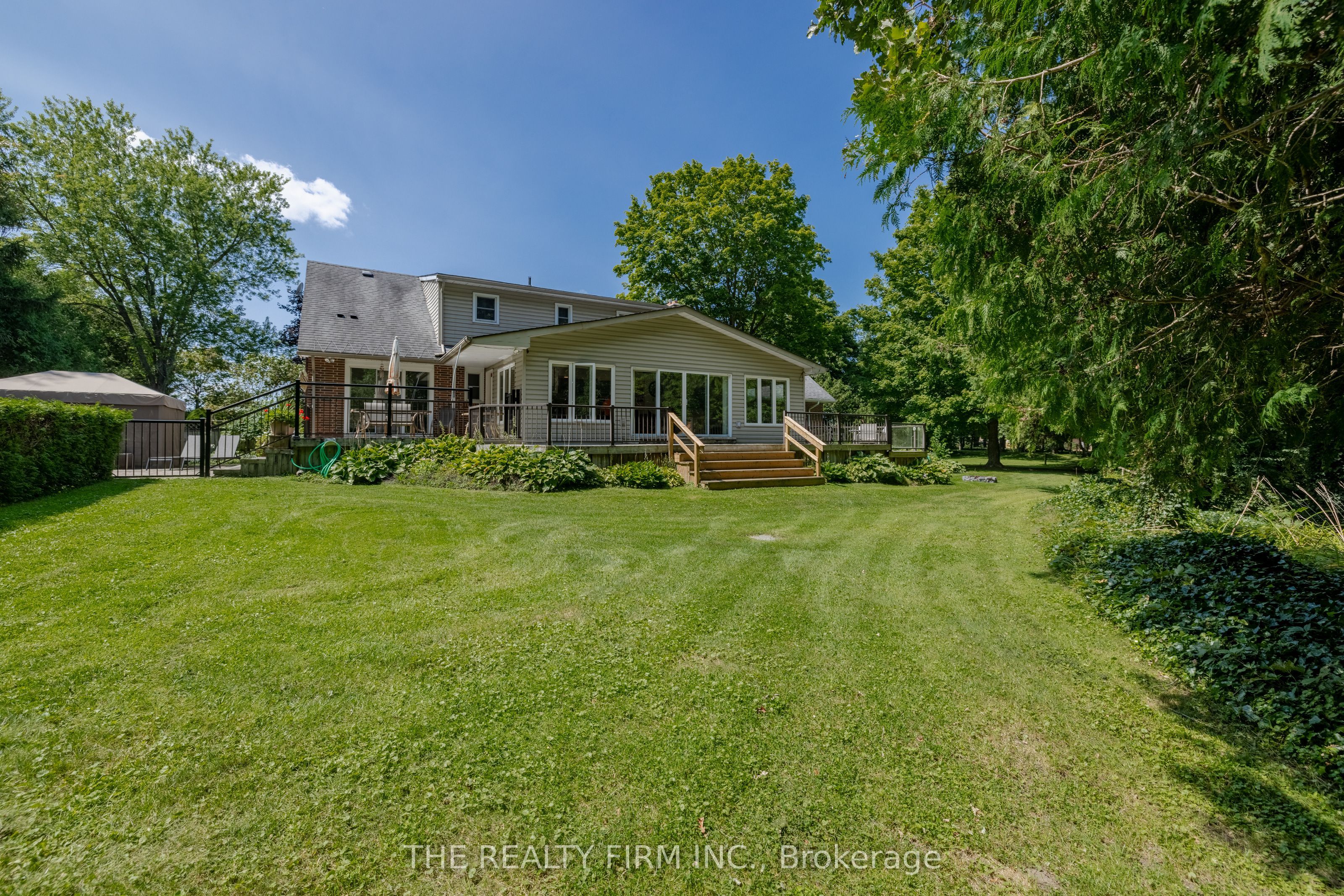 2294 Harris Road Property Photo 10