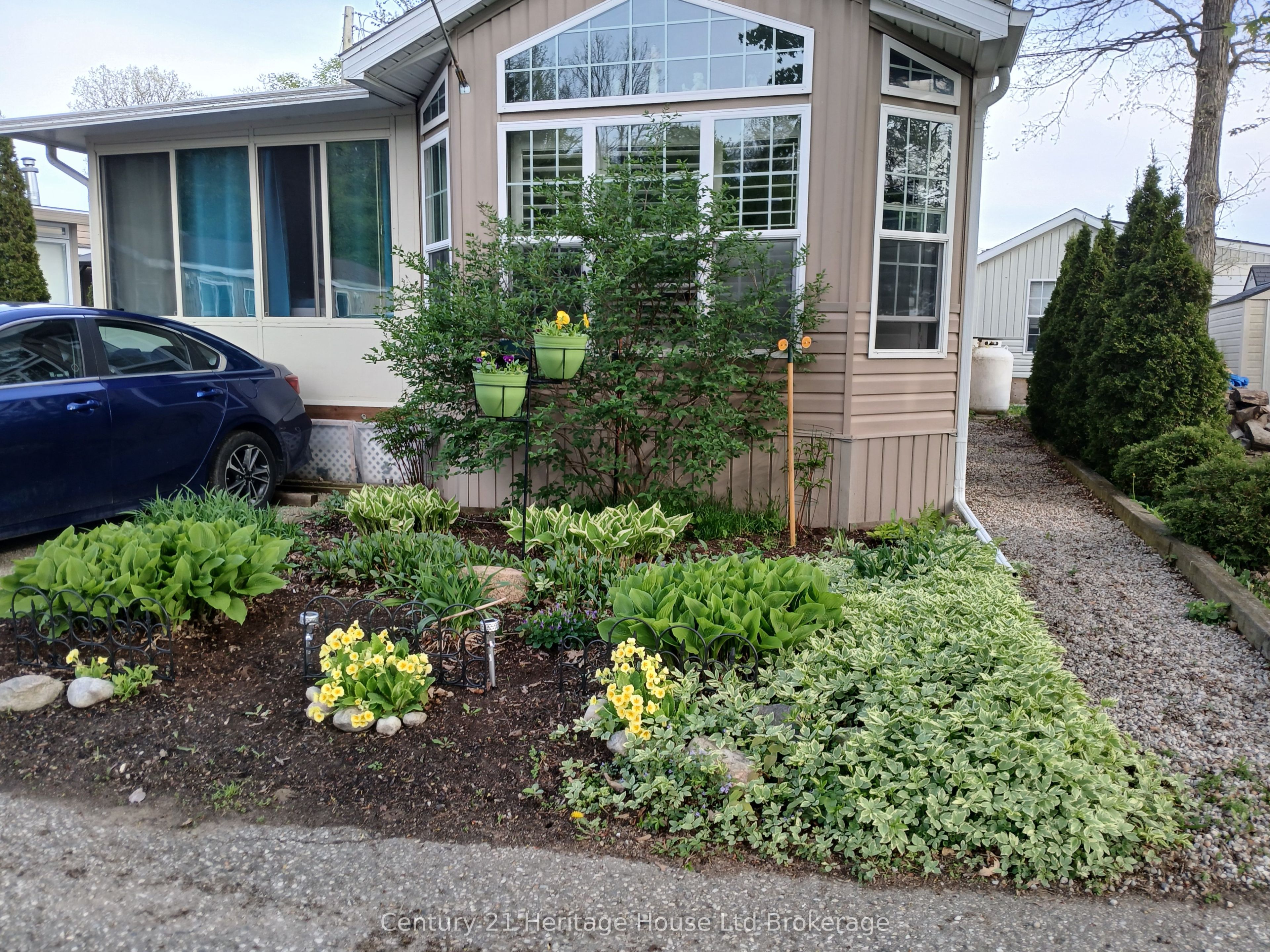 296 West Quarter Town Li Road 52 Property Photo 1