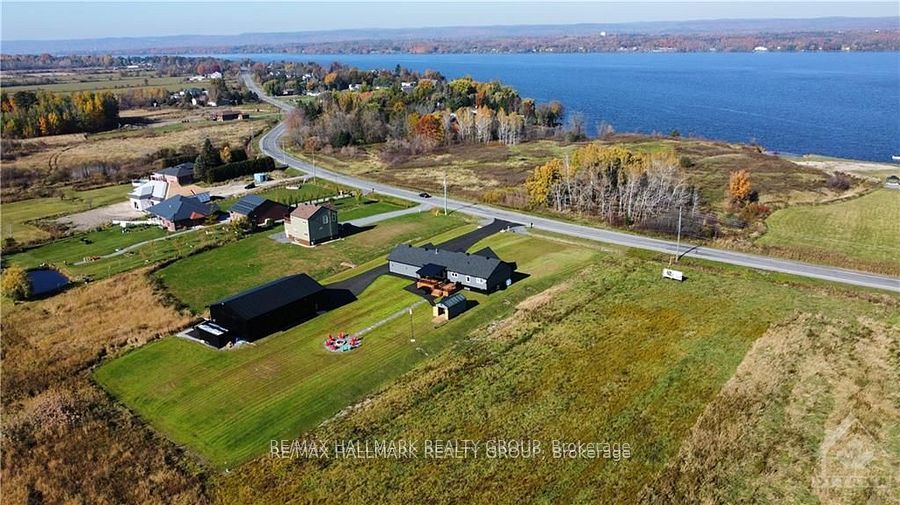 00 Front Road Property Photo 1