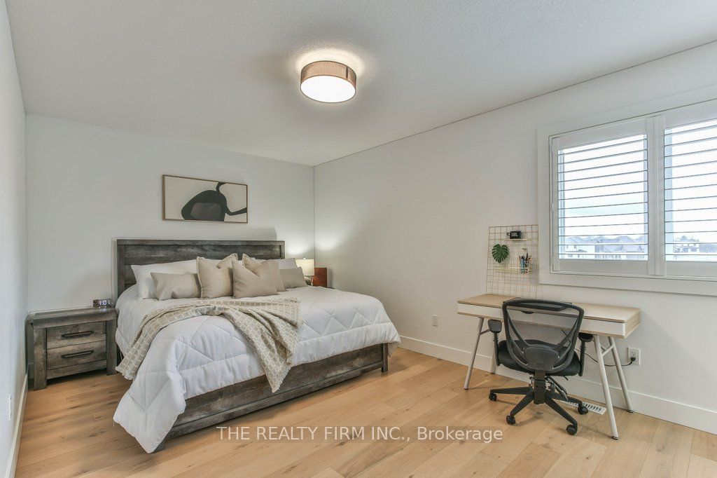 4 Sycamore Road Property Photo 34