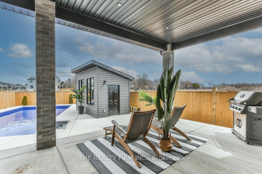 4 Sycamore Road Property Photo 49