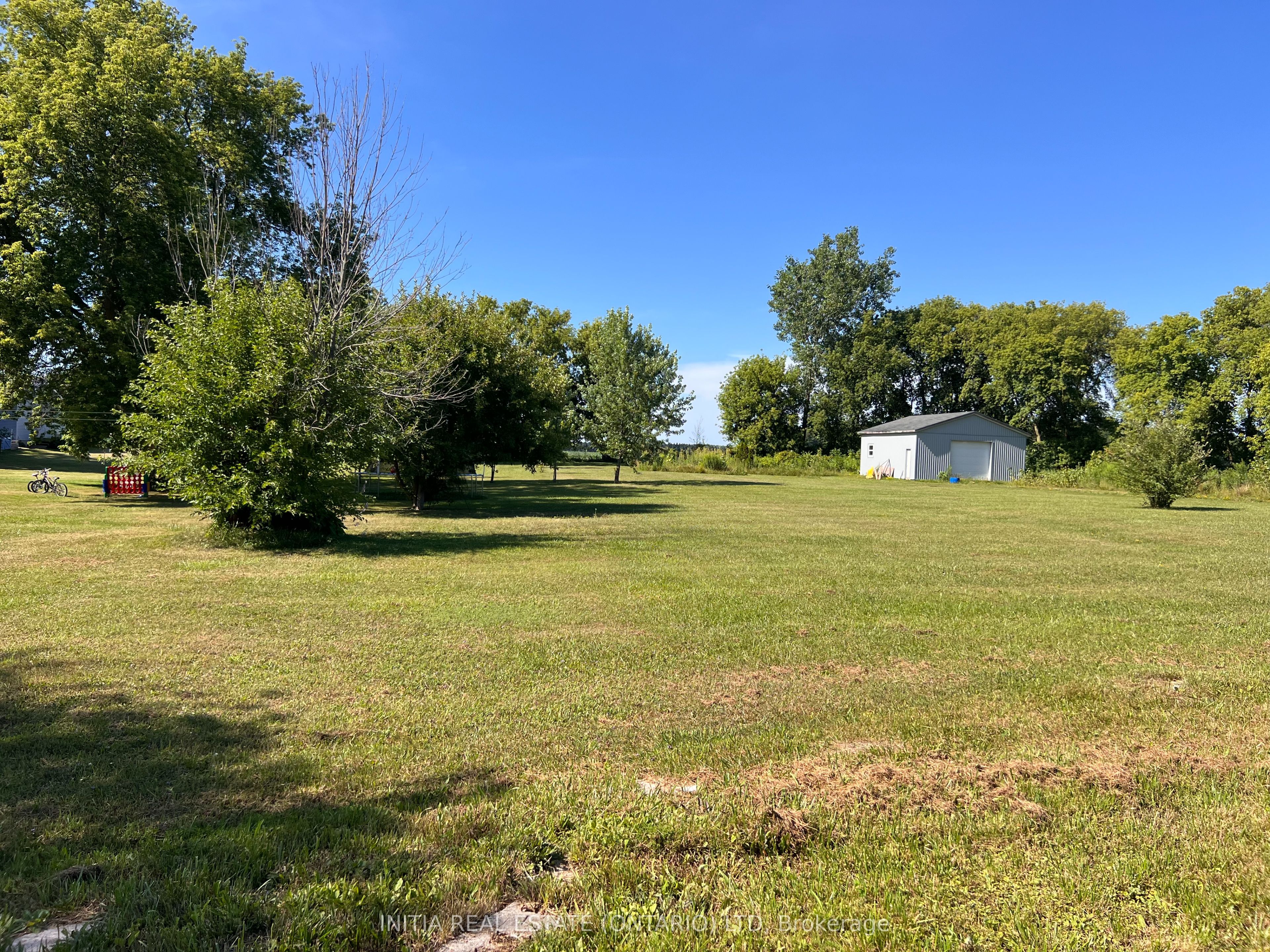 69228 Corbett Line Property Photo 5