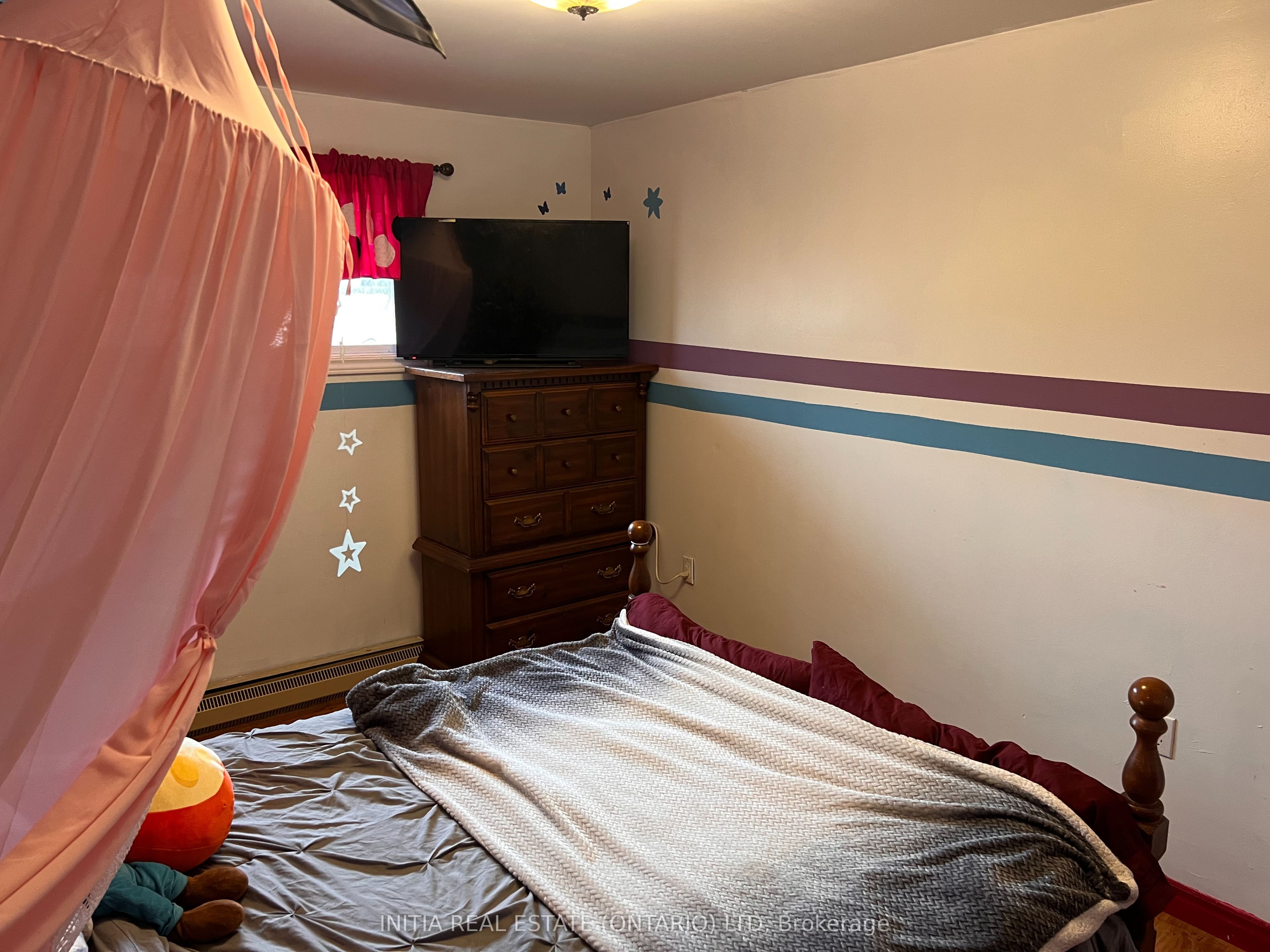 69228 Corbett Line Property Photo 13