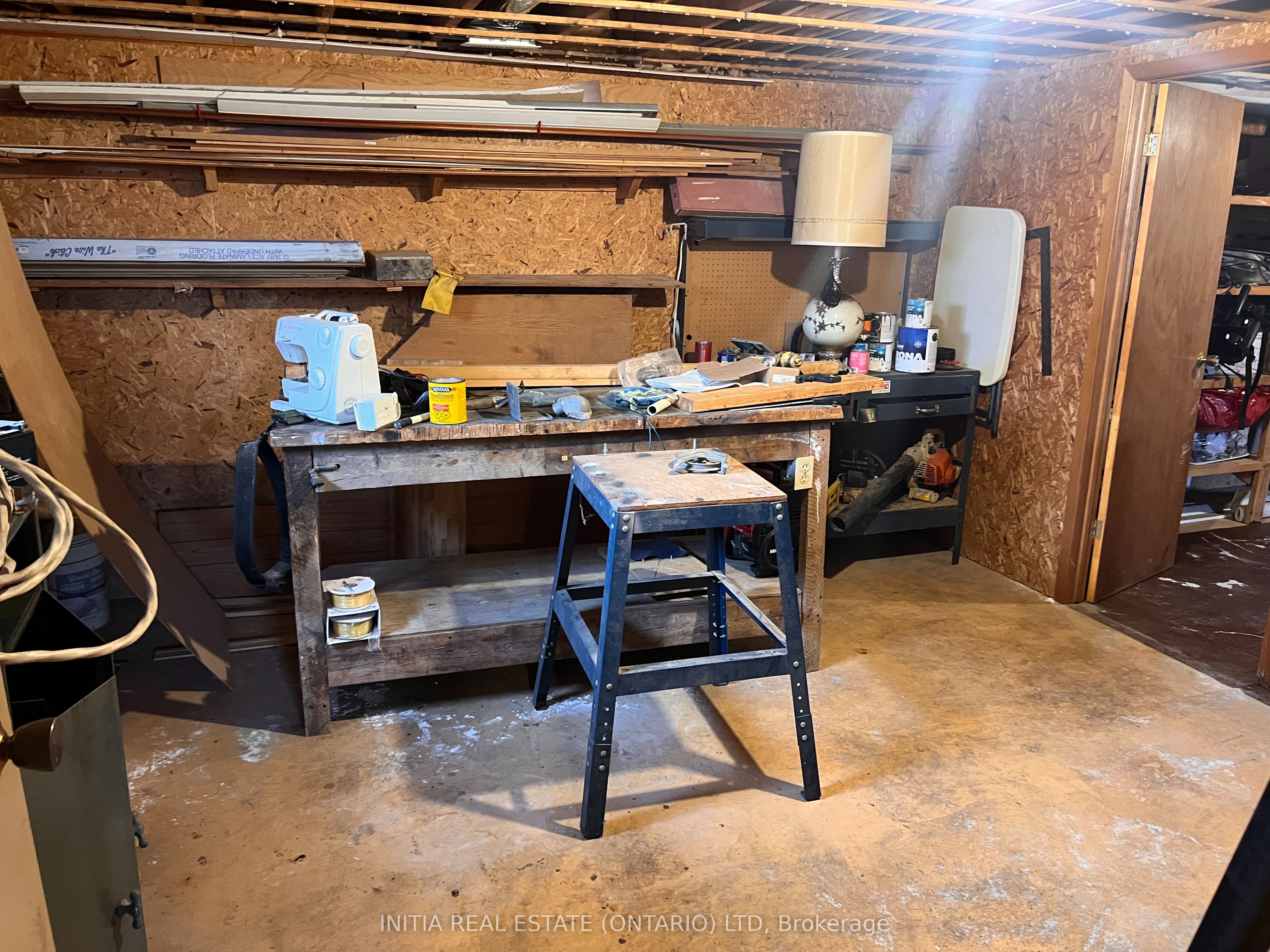 69228 Corbett Line Property Photo 18