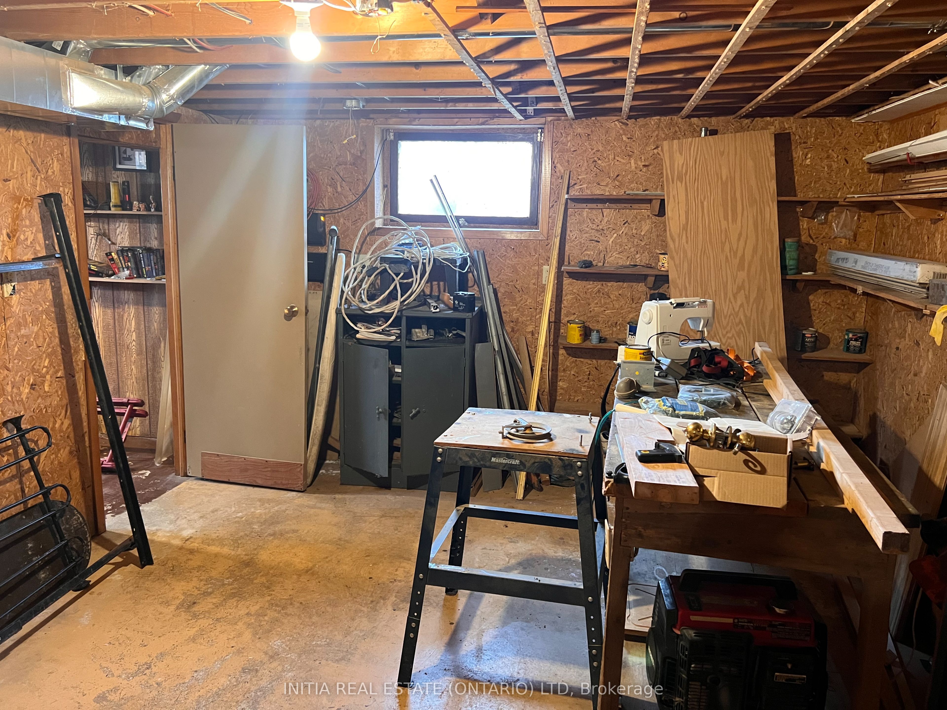 69228 Corbett Line Property Photo 19