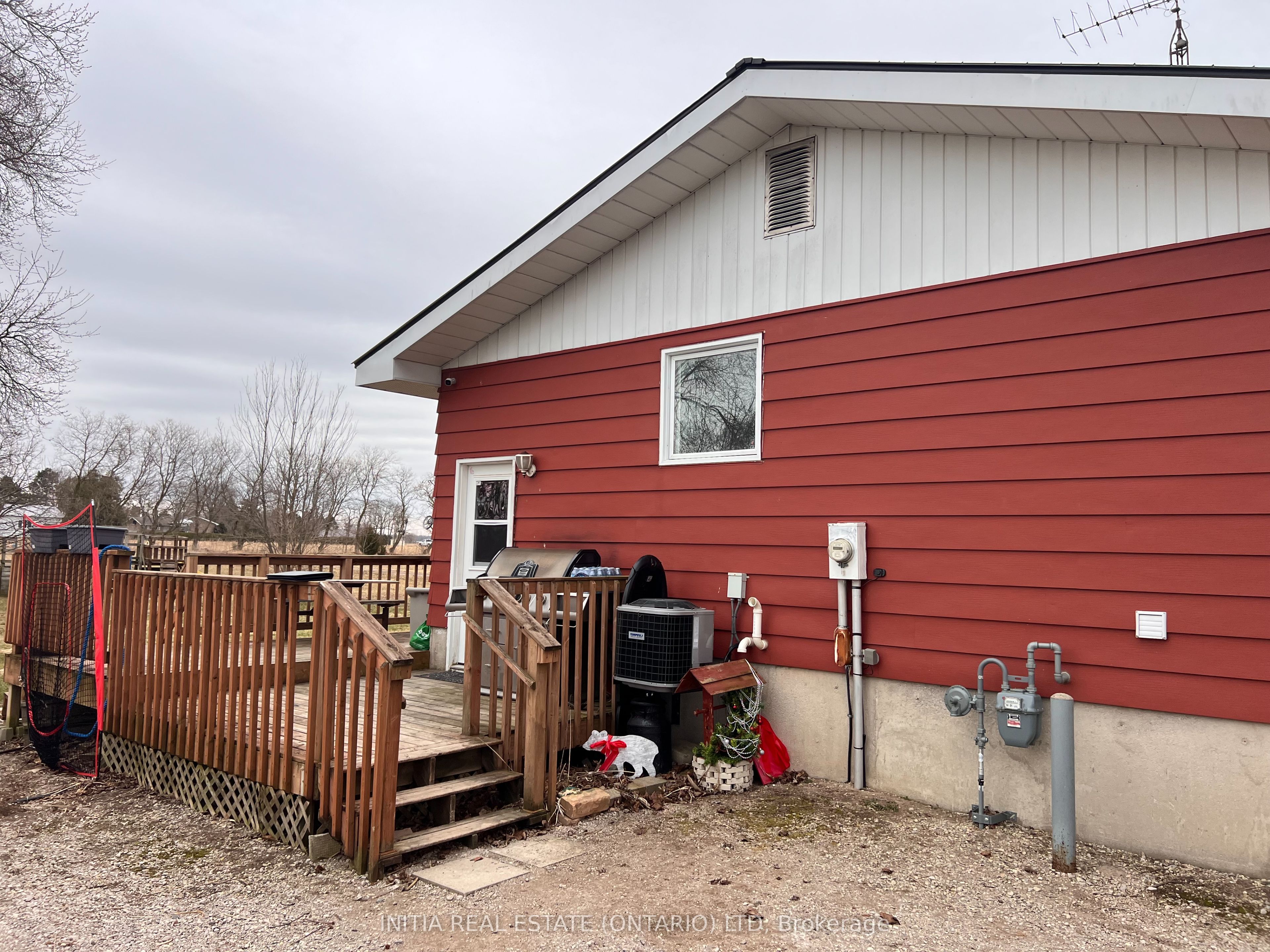 69228 Corbett Line Property Photo 40