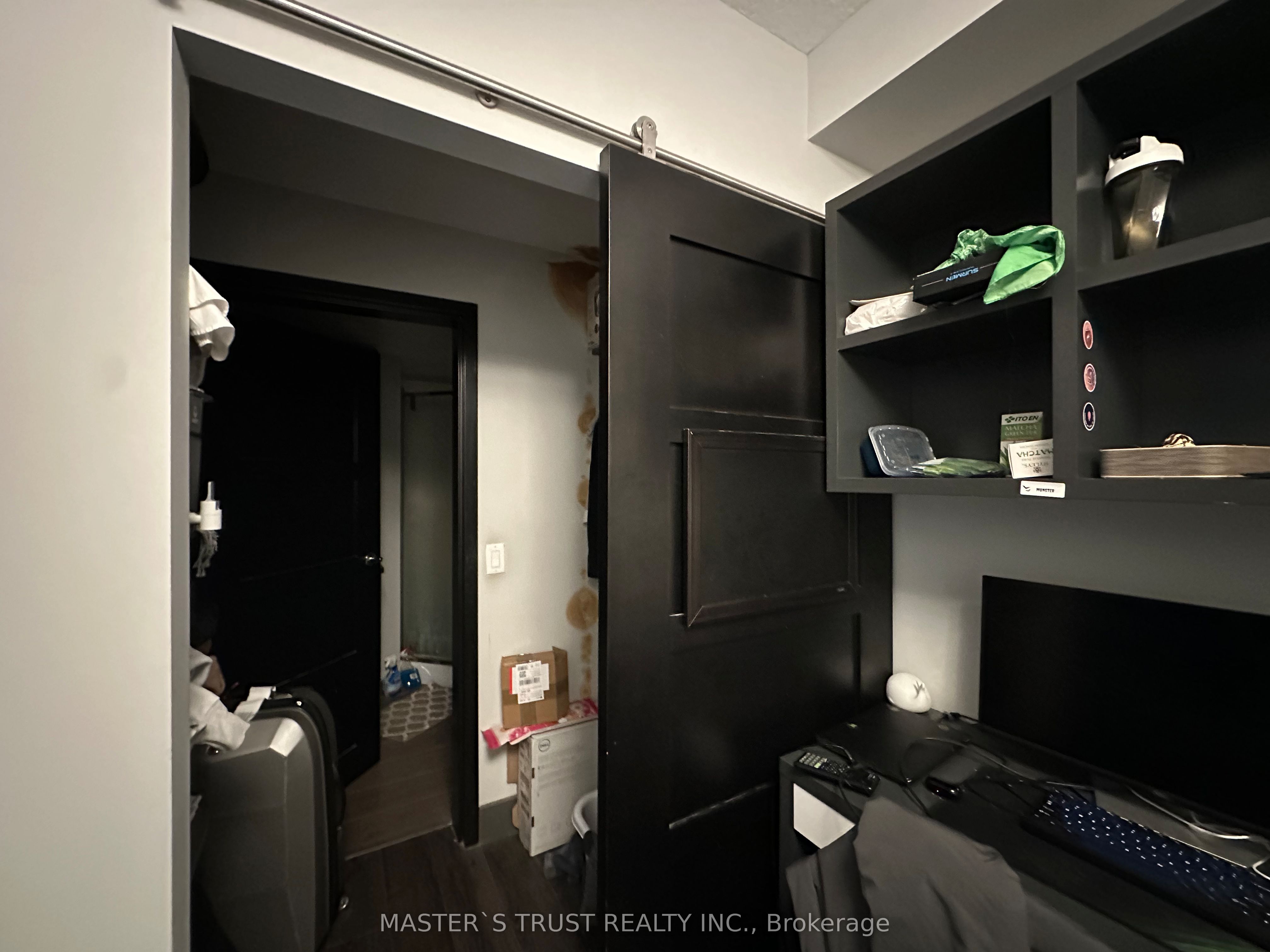 330 Phillip Street N2602 Property Photo 12