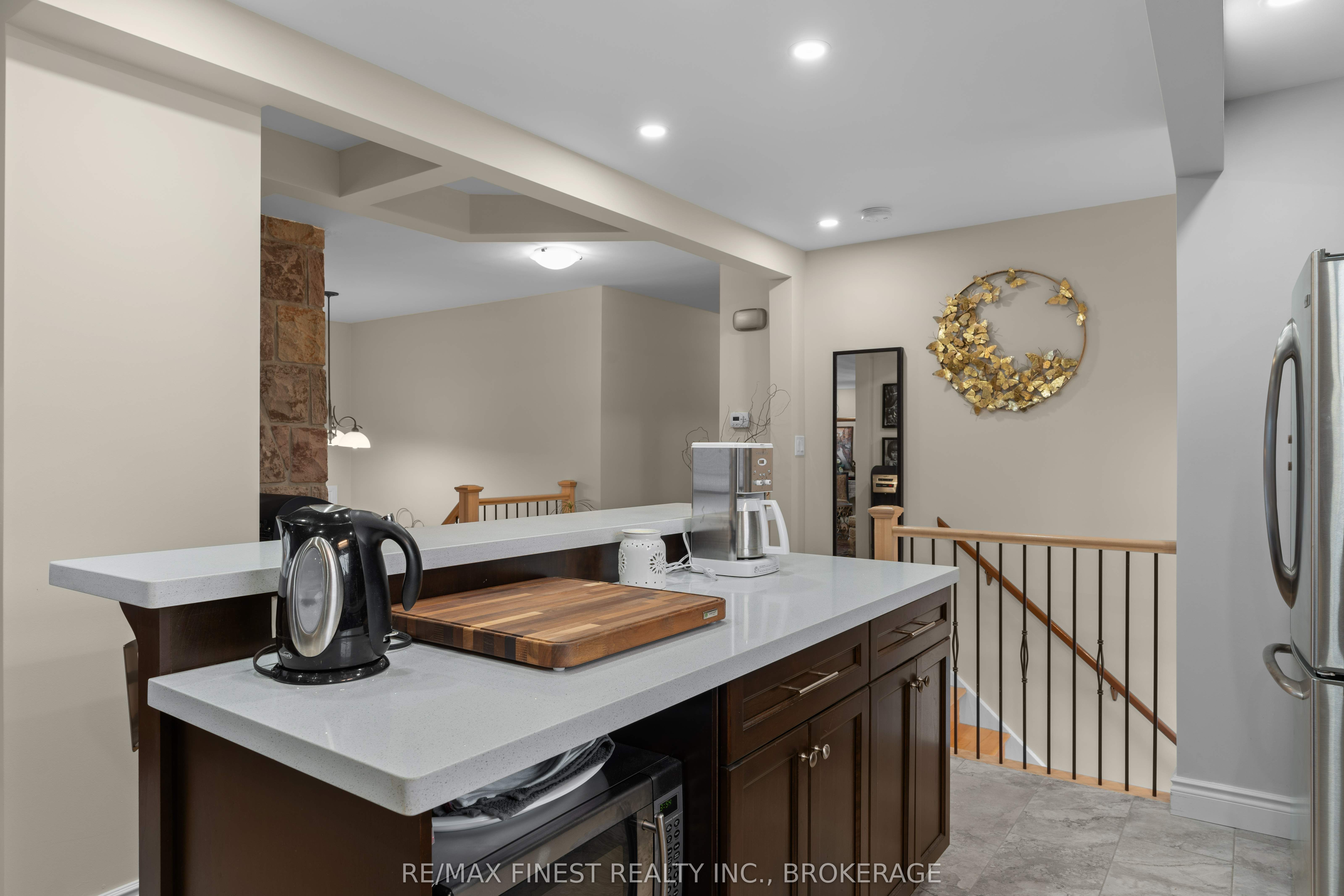 994 Hudson Drive Property Photo 12