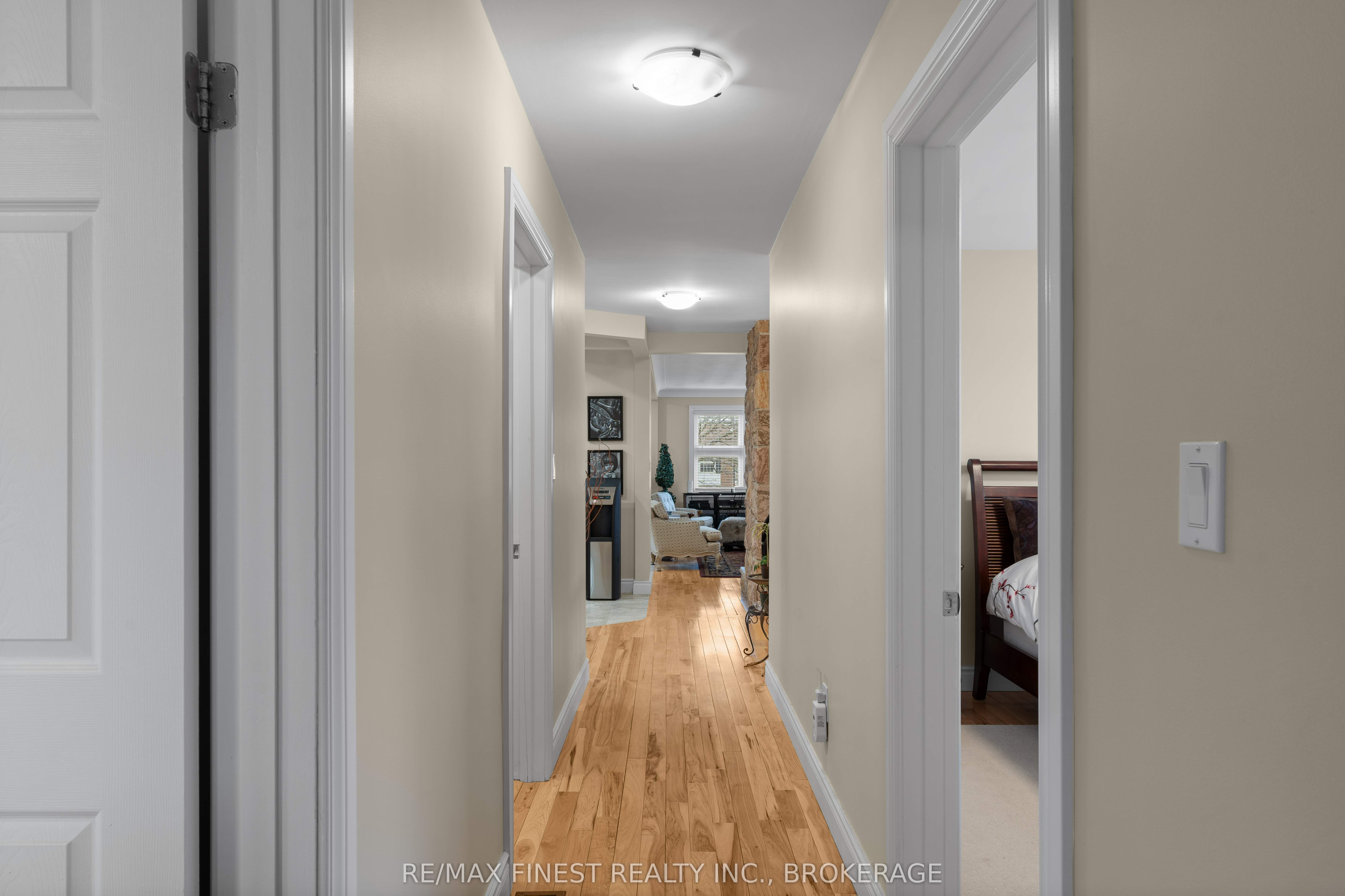 994 Hudson Drive Property Photo 27