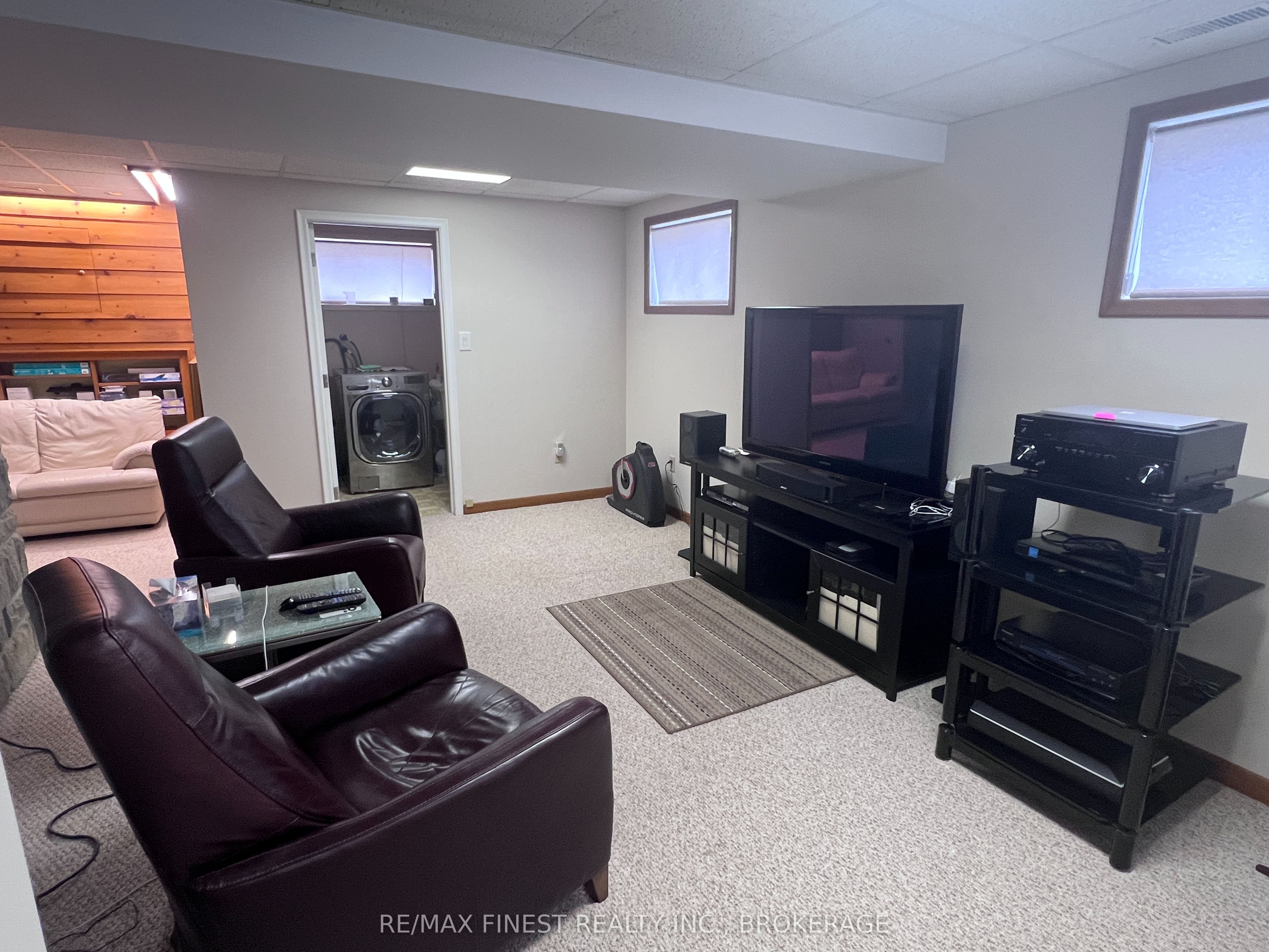 994 Hudson Drive Property Photo 39