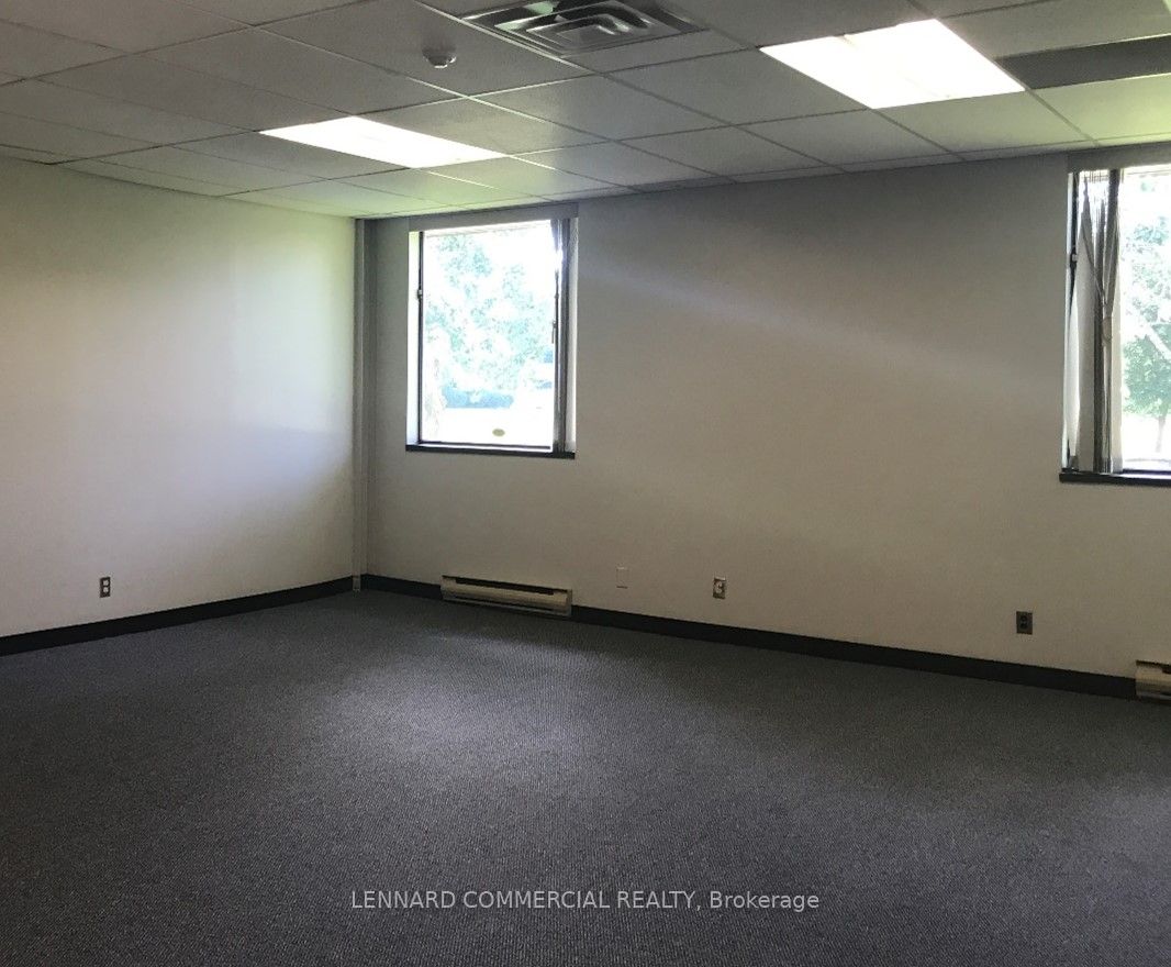 #121 - 105 Schneider Road Property Photo 6