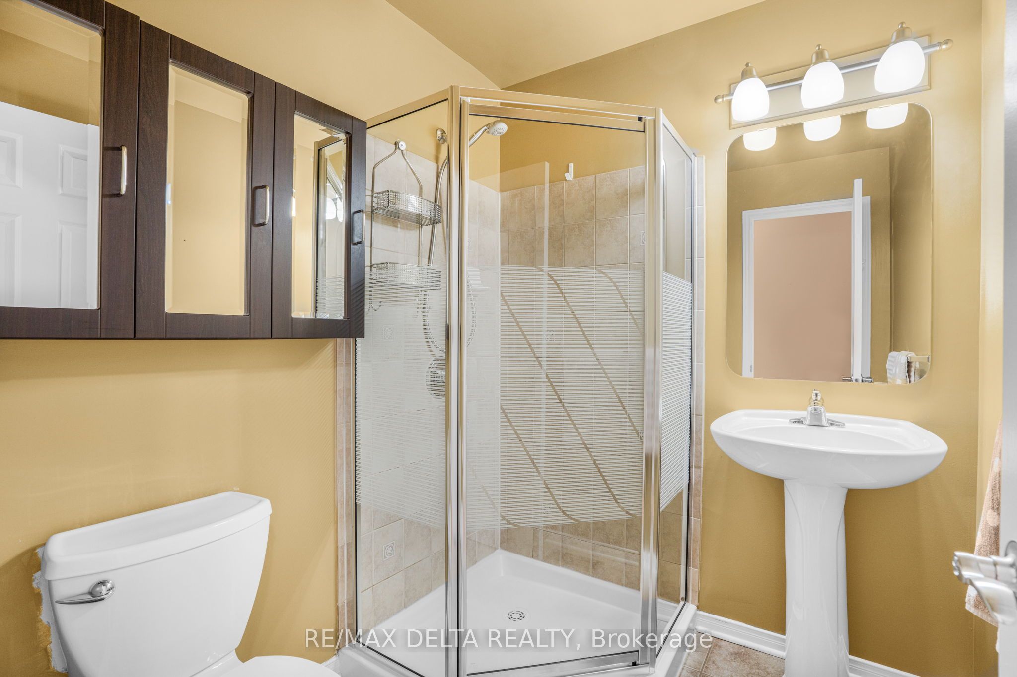 851 Galleria Circle Property Photo 16
