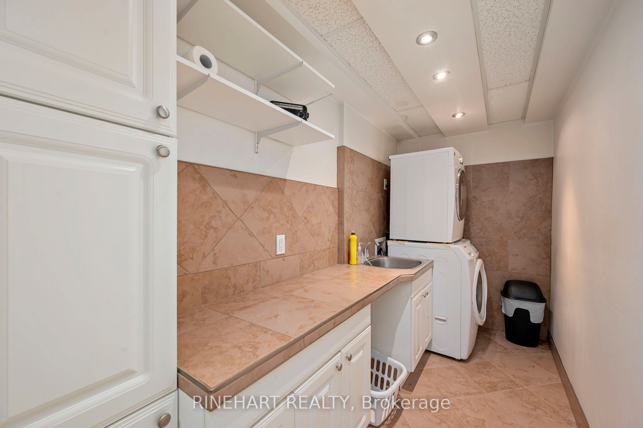 3 Greenfield Court Property Photo 23
