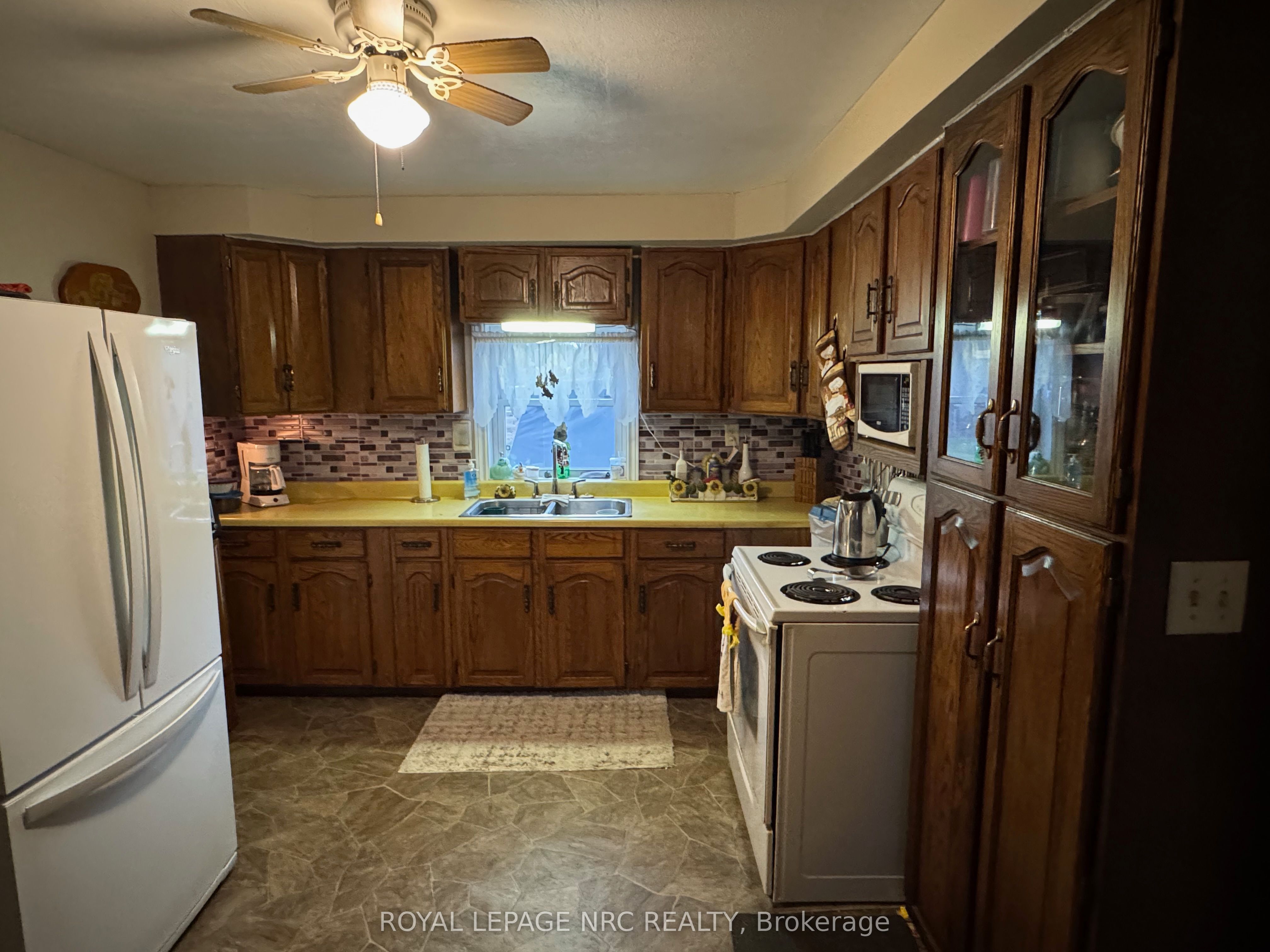 11716 Beck Road Property Photo 14
