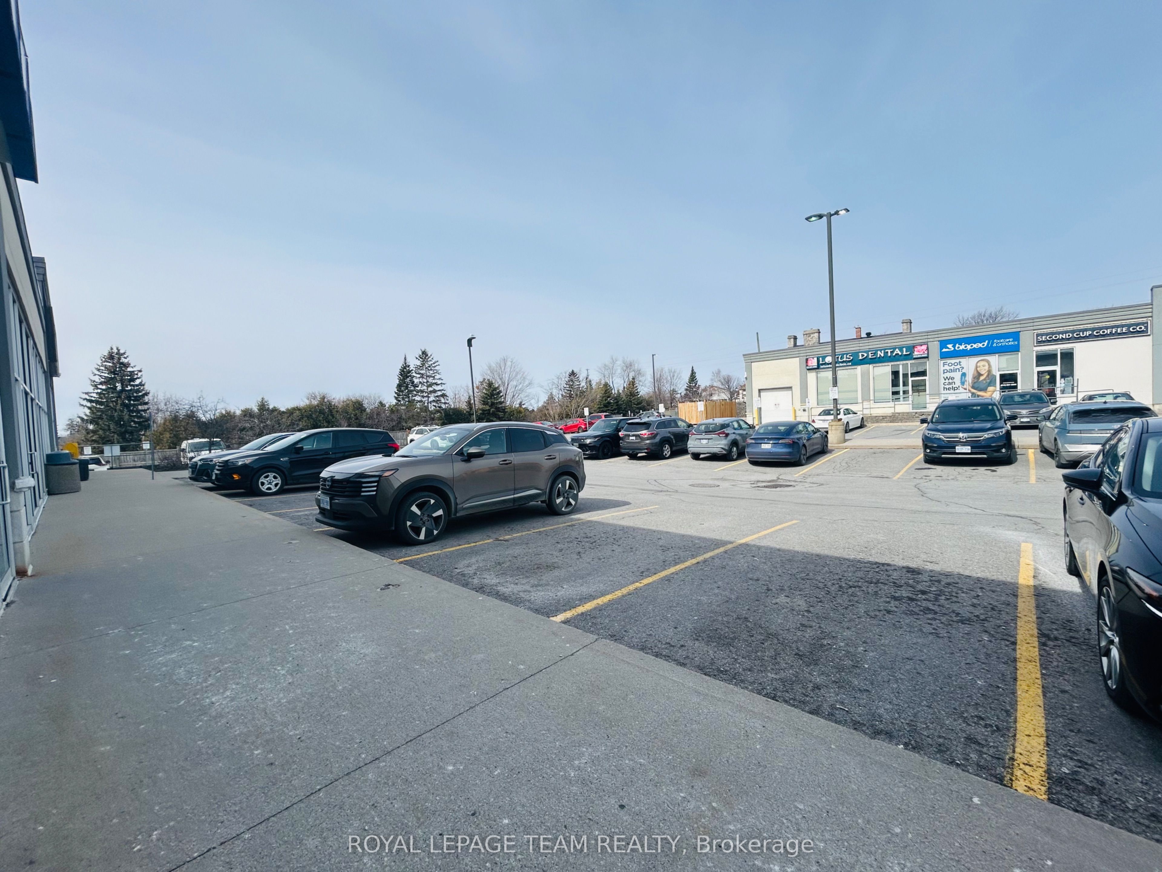 #2 & 3 - 484 Hazeldean Road Property Photo 4