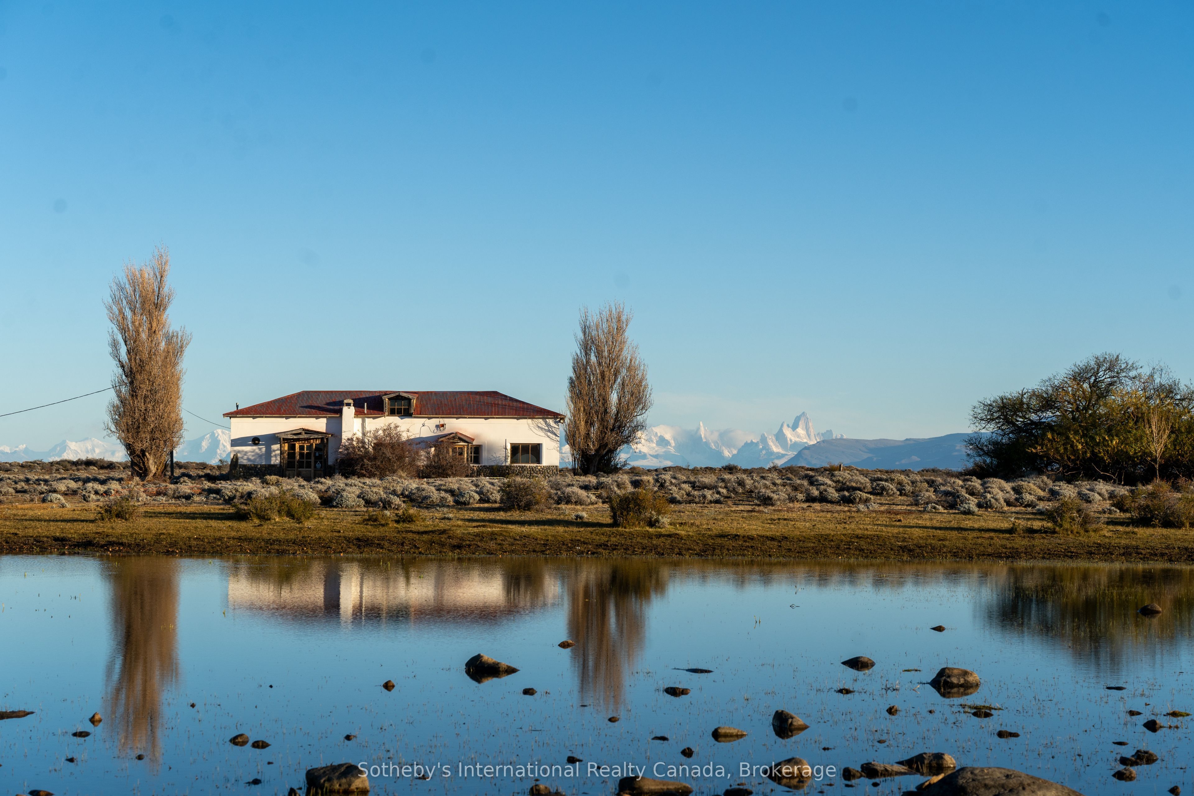 * Estancia Punta Del Lago * Property Photo 1