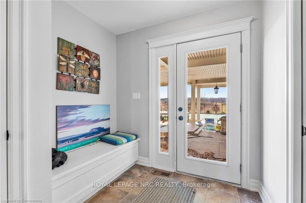 915 Queenston Road S Property Photo 18