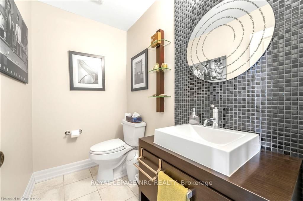 915 Queenston Road S Property Photo 19