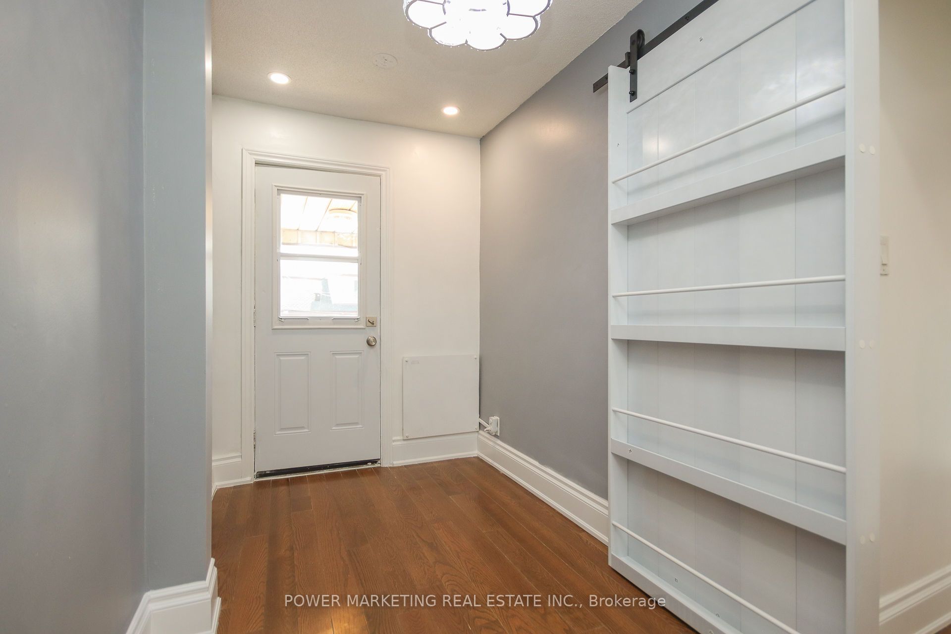 569 Gladstone Avenue Property Photo 16