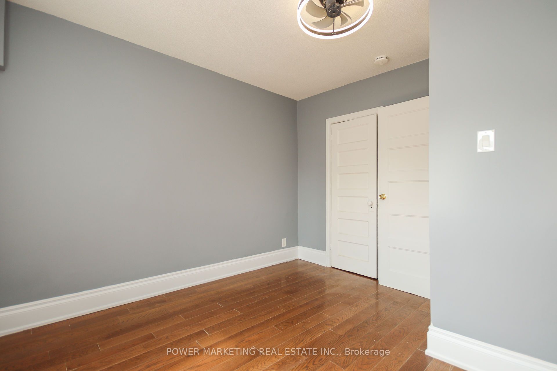 569 Gladstone Avenue Property Photo 20