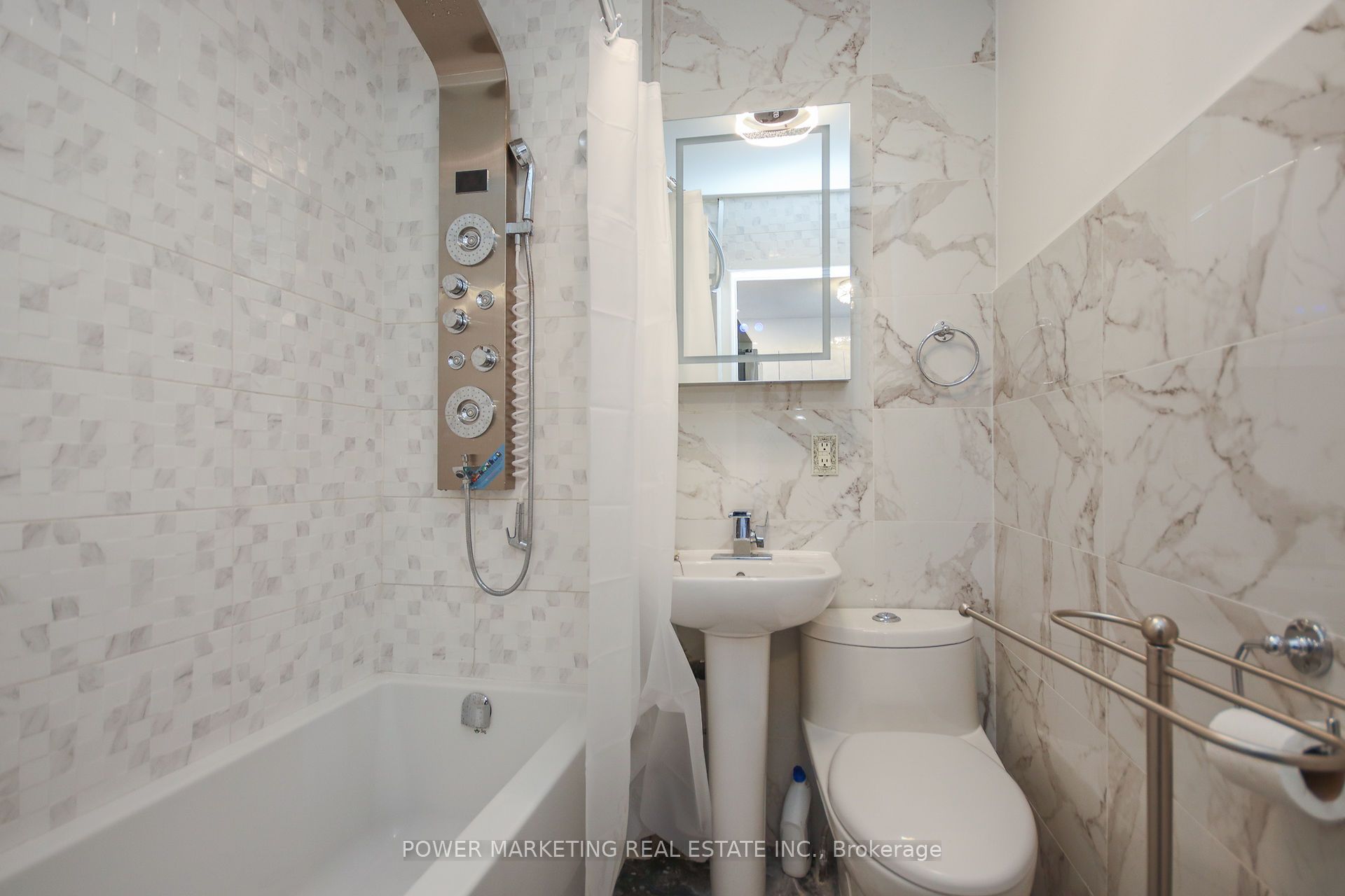 569 Gladstone Avenue Property Photo 22