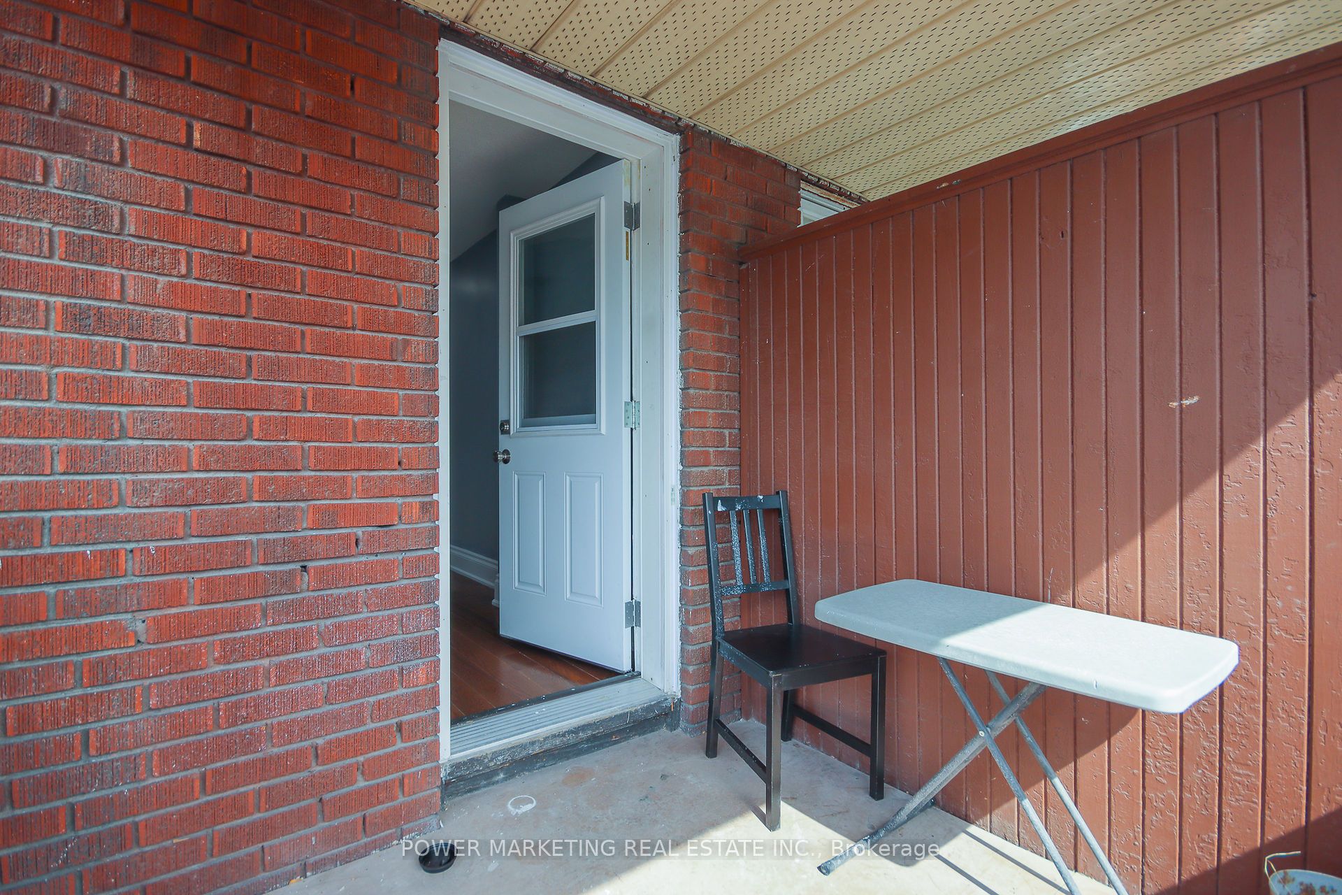 569 Gladstone Avenue Property Photo 23