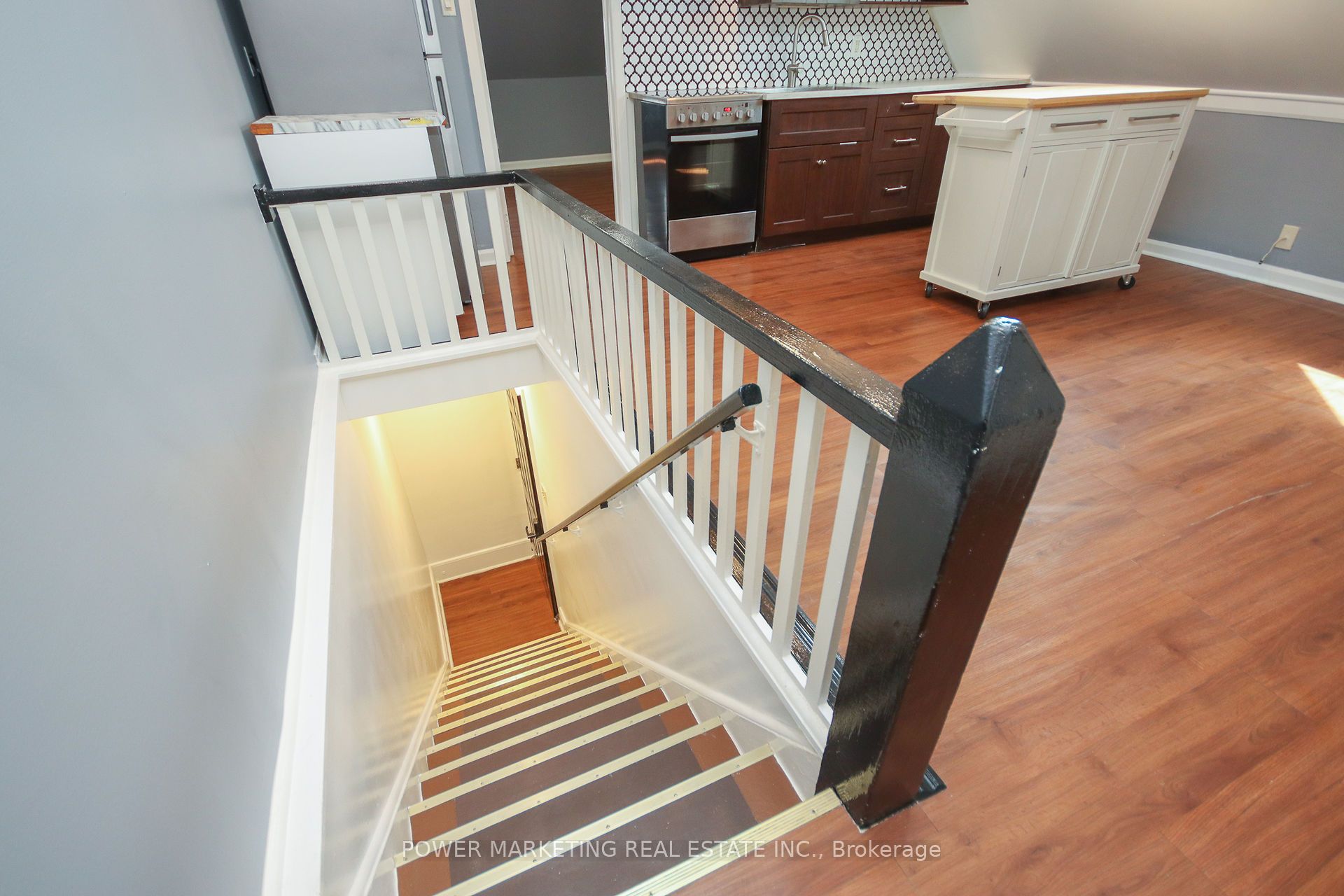 569 Gladstone Avenue Property Photo 26