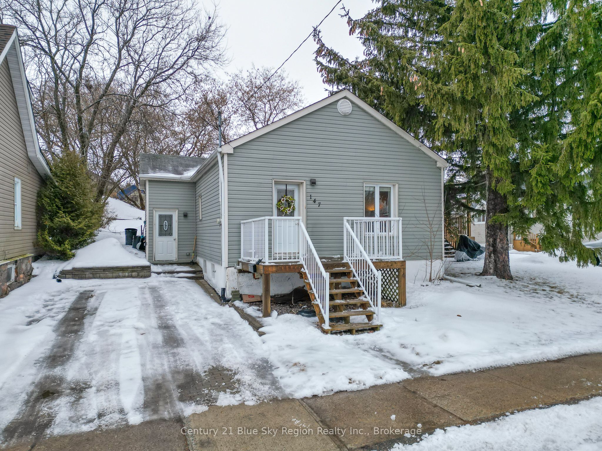 147 Fifth Avenue Property Photo 1