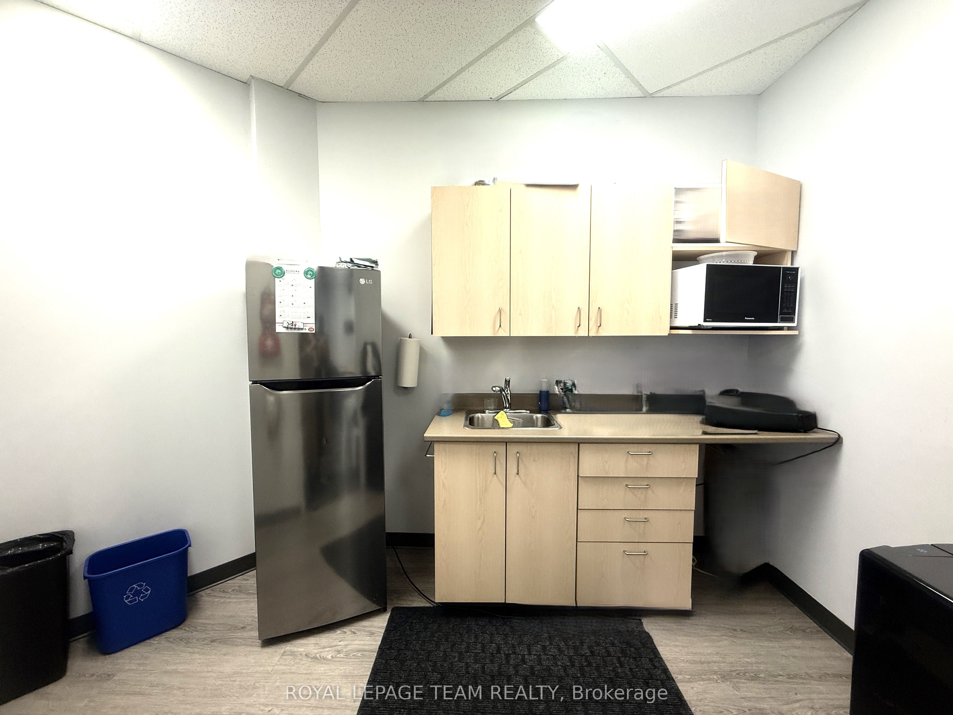 #115 - 106 Colonnade Road Property Photo 10