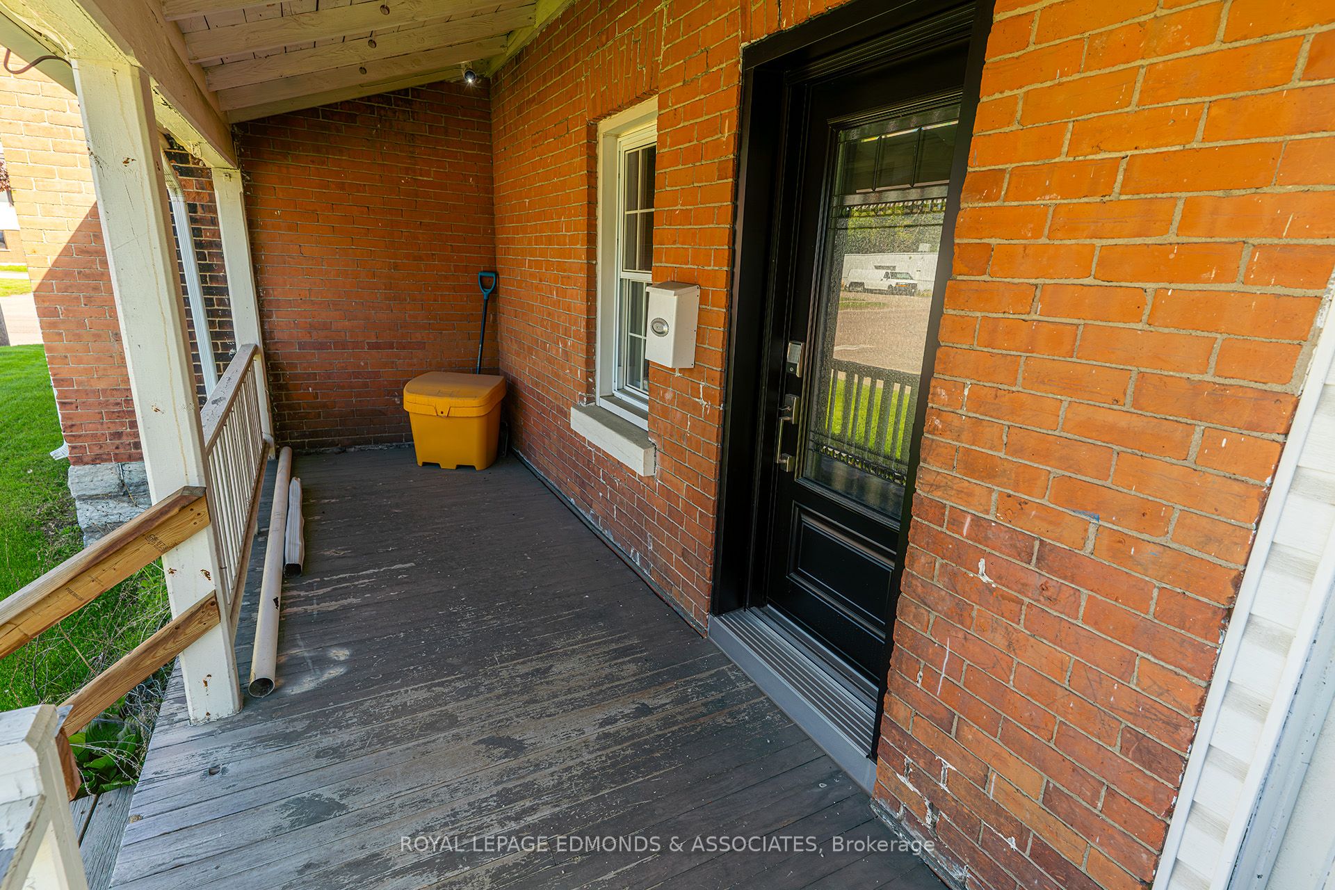 281 Trafalgar Road Property Photo 10
