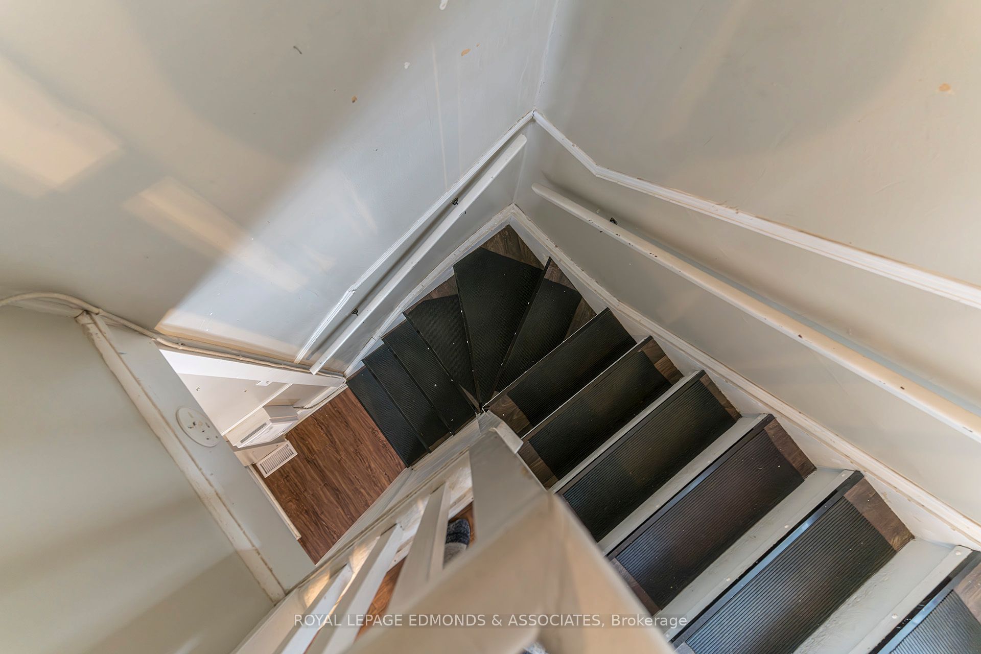 281 Trafalgar Road Property Photo 42