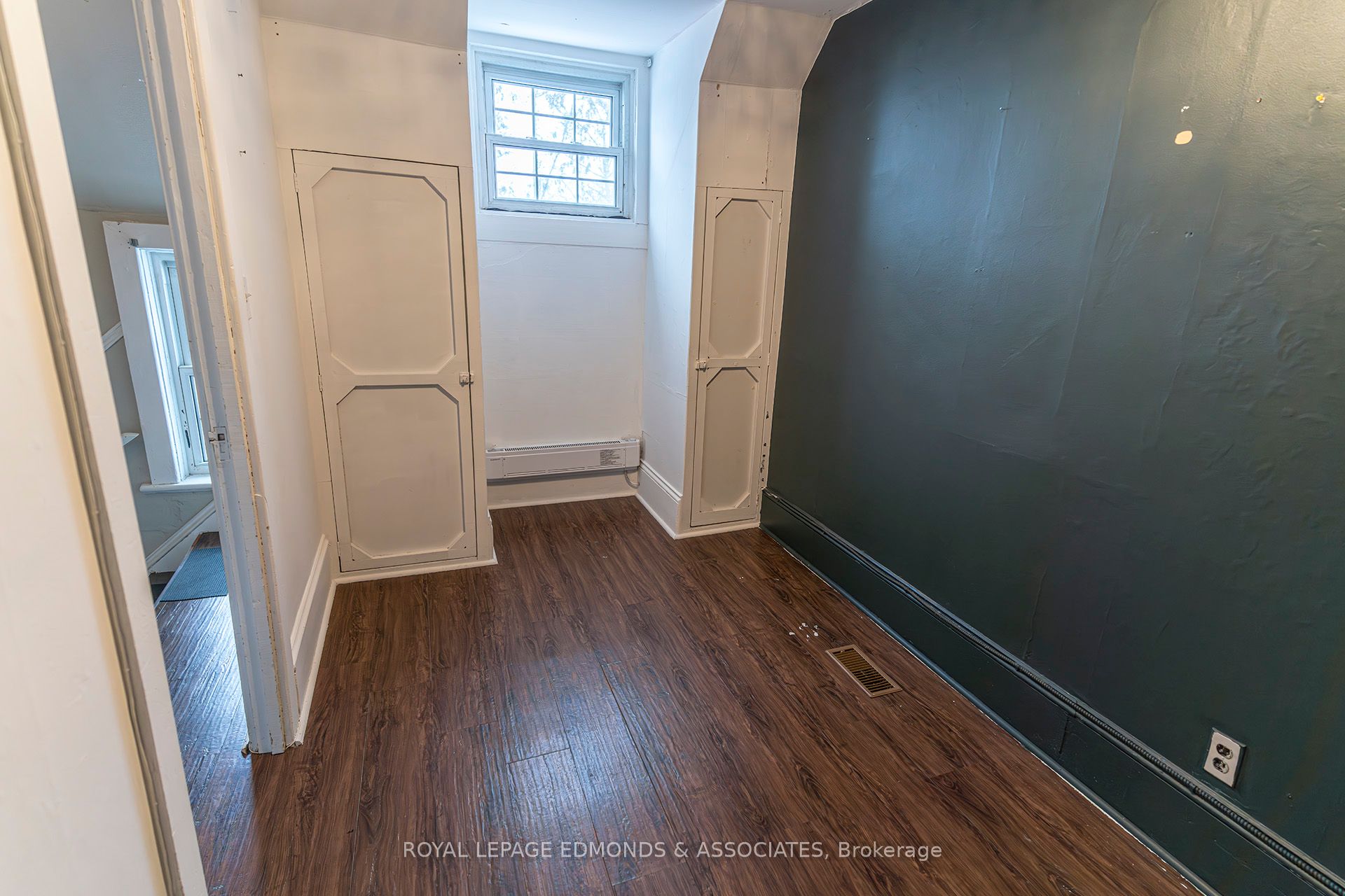281 Trafalgar Road Property Photo 44