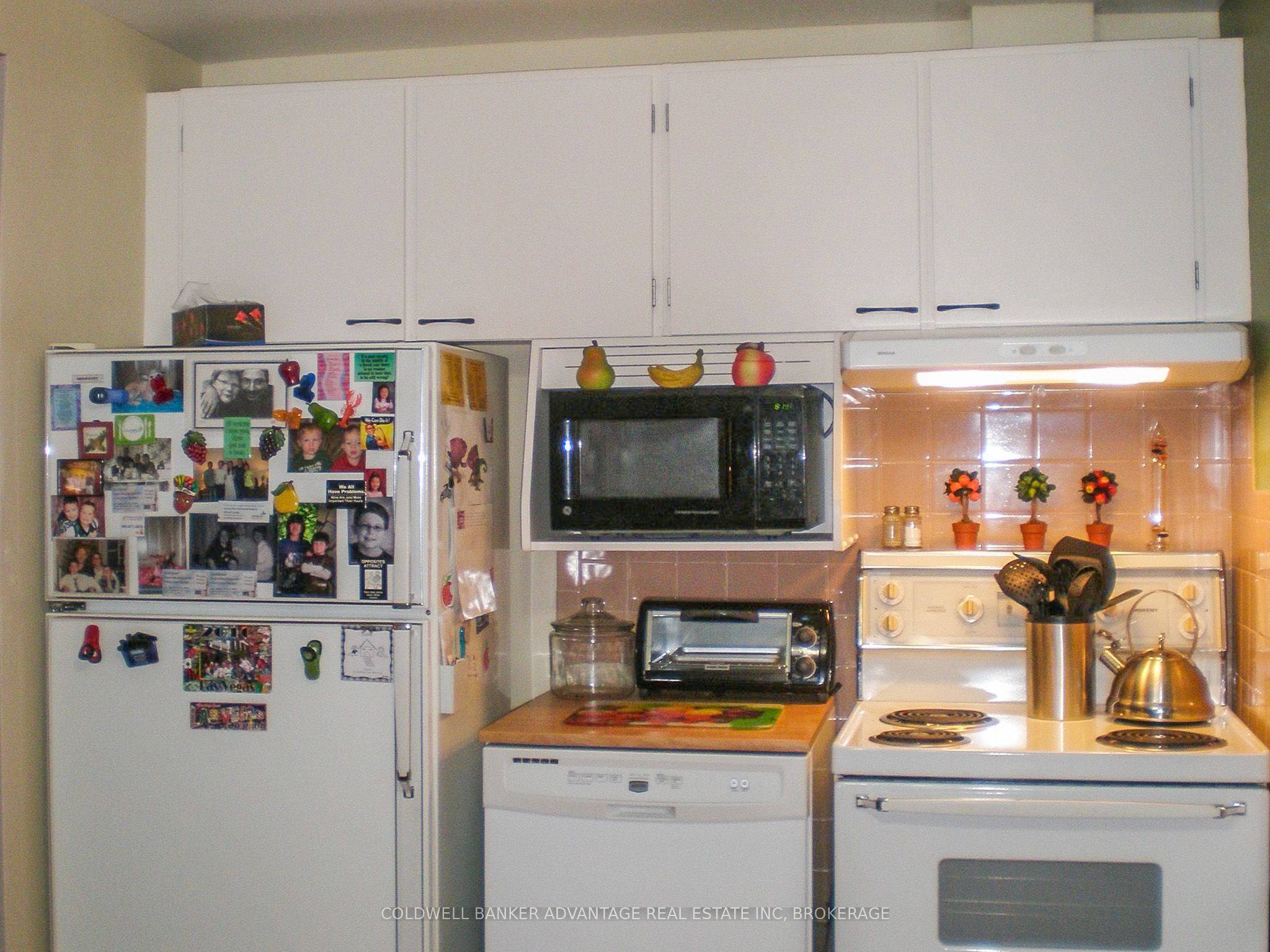 5445 Glenholme Avenue Property Photo 3