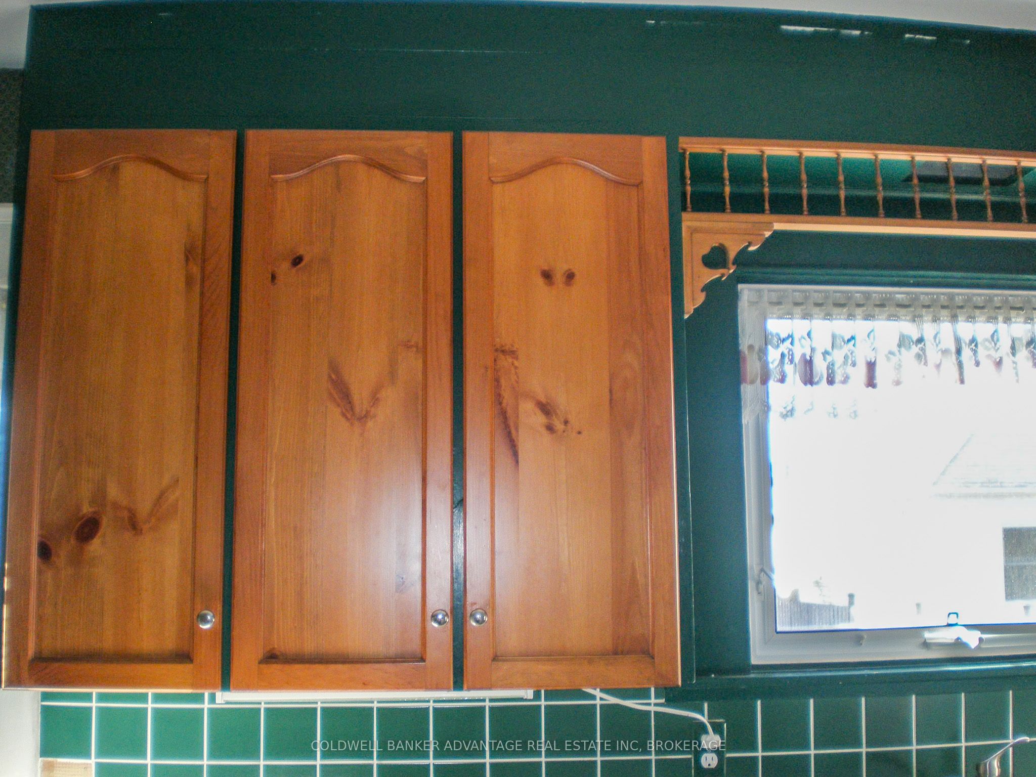 5445 Glenholme Avenue Property Photo 6