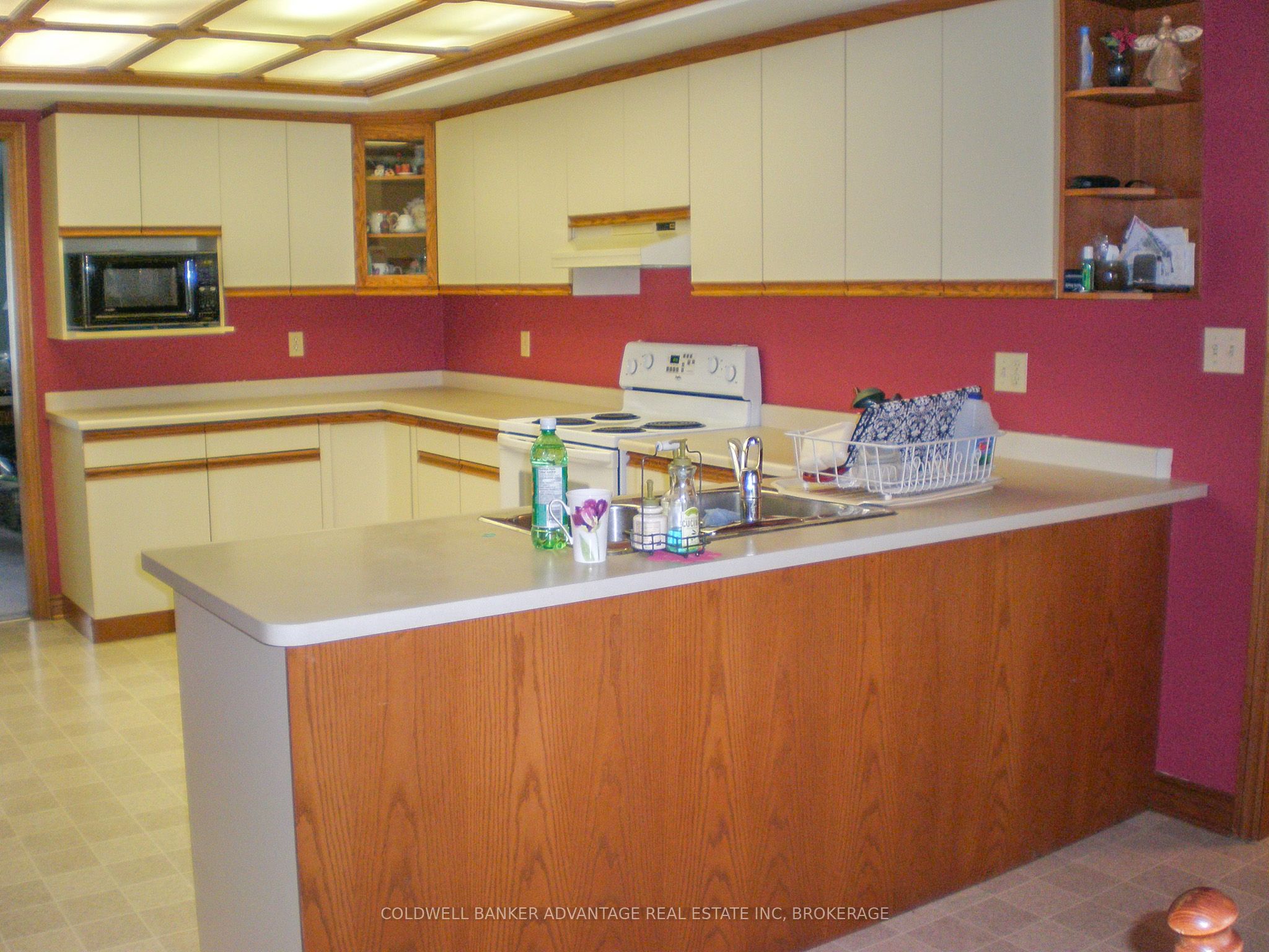 5445 Glenholme Avenue Property Photo 14