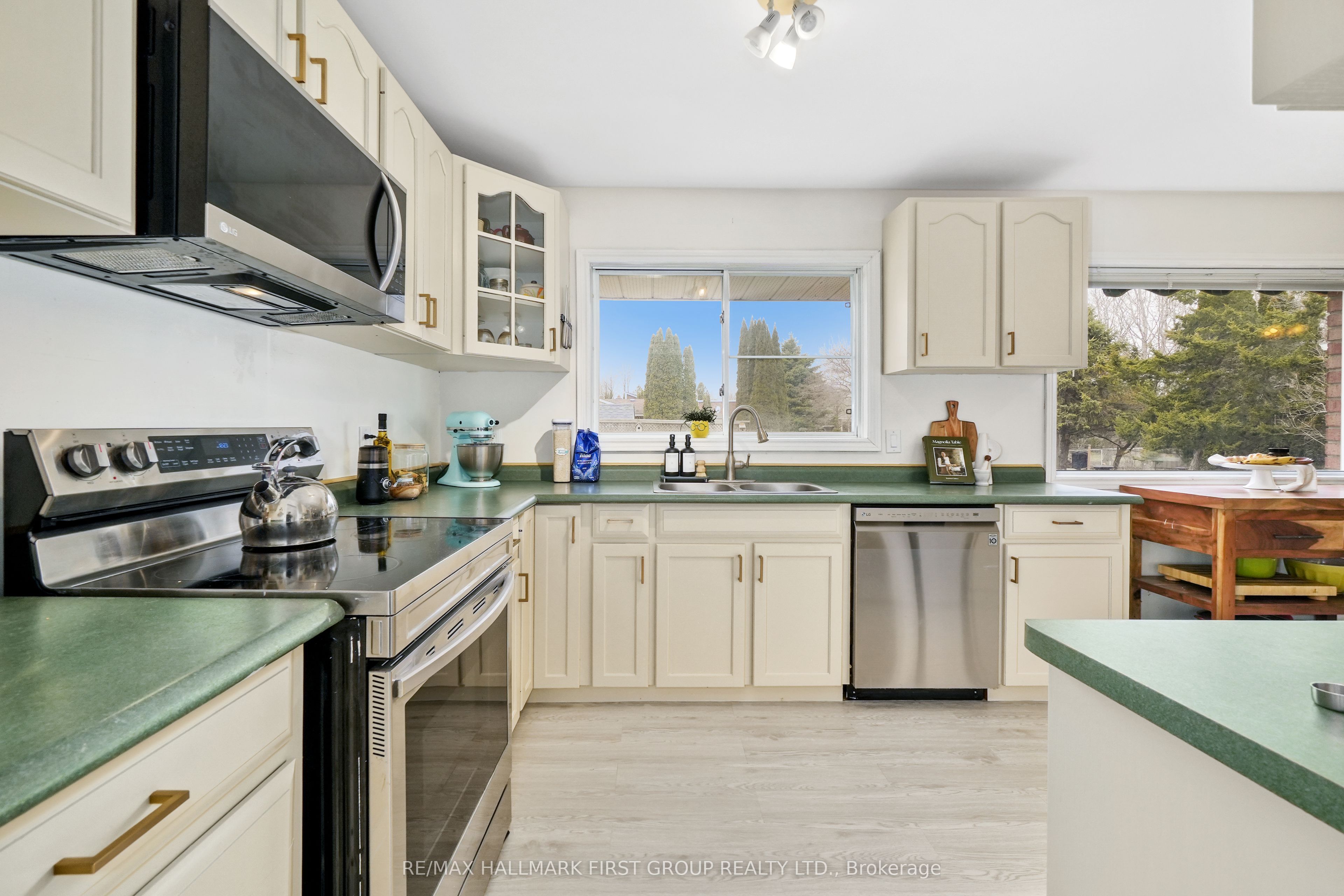 16 Anne Street Property Photo 31