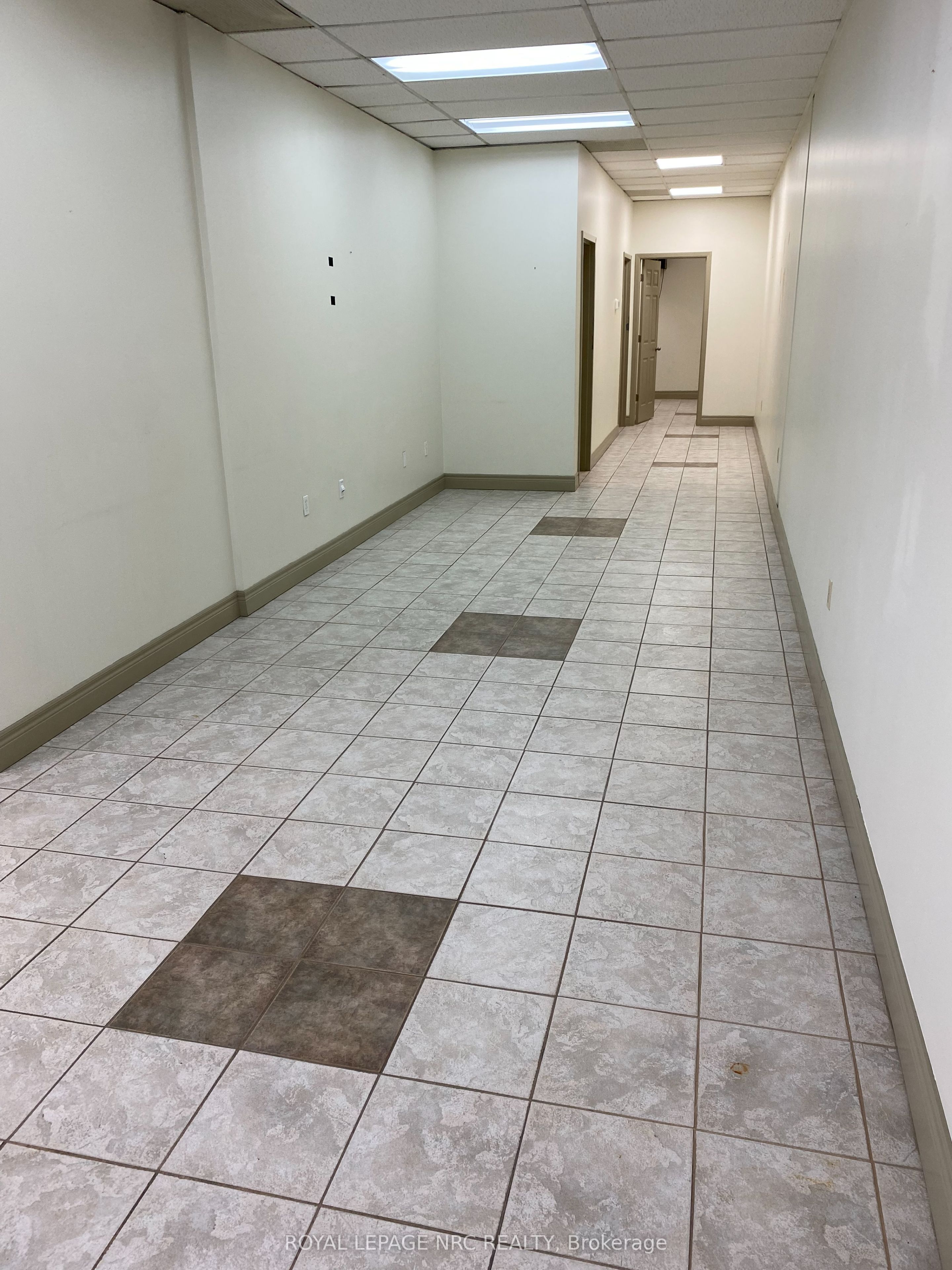 400 Lake Street Property Photo 2