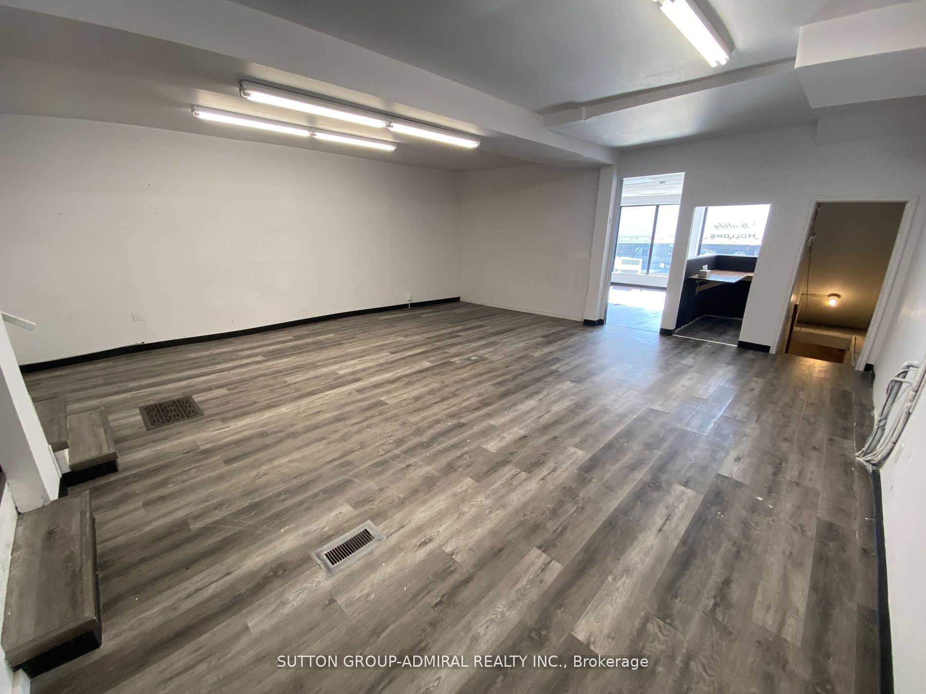 295 James Street Property Photo 10