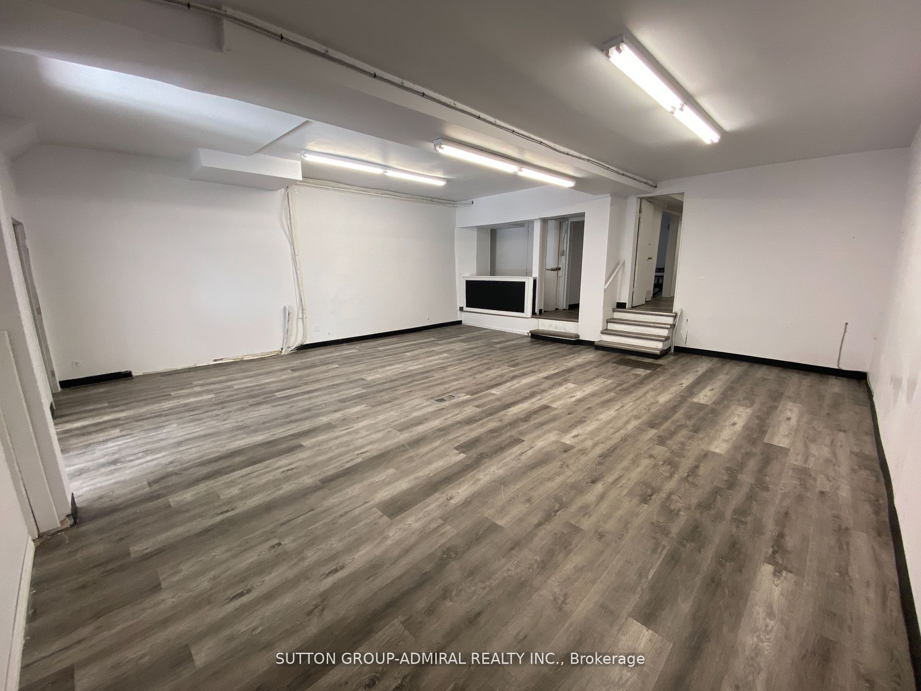 295 James Street Property Photo 14