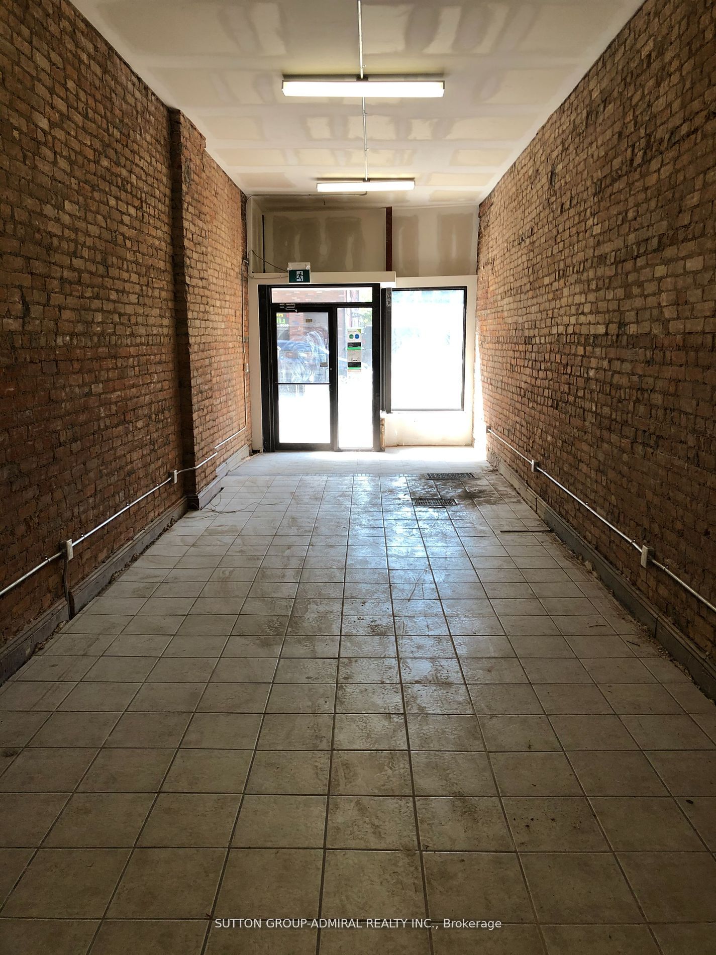 183 King Street Property Photo 5