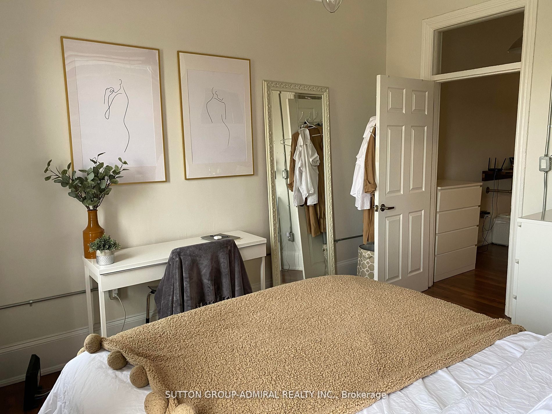 183 King Street Property Photo 9