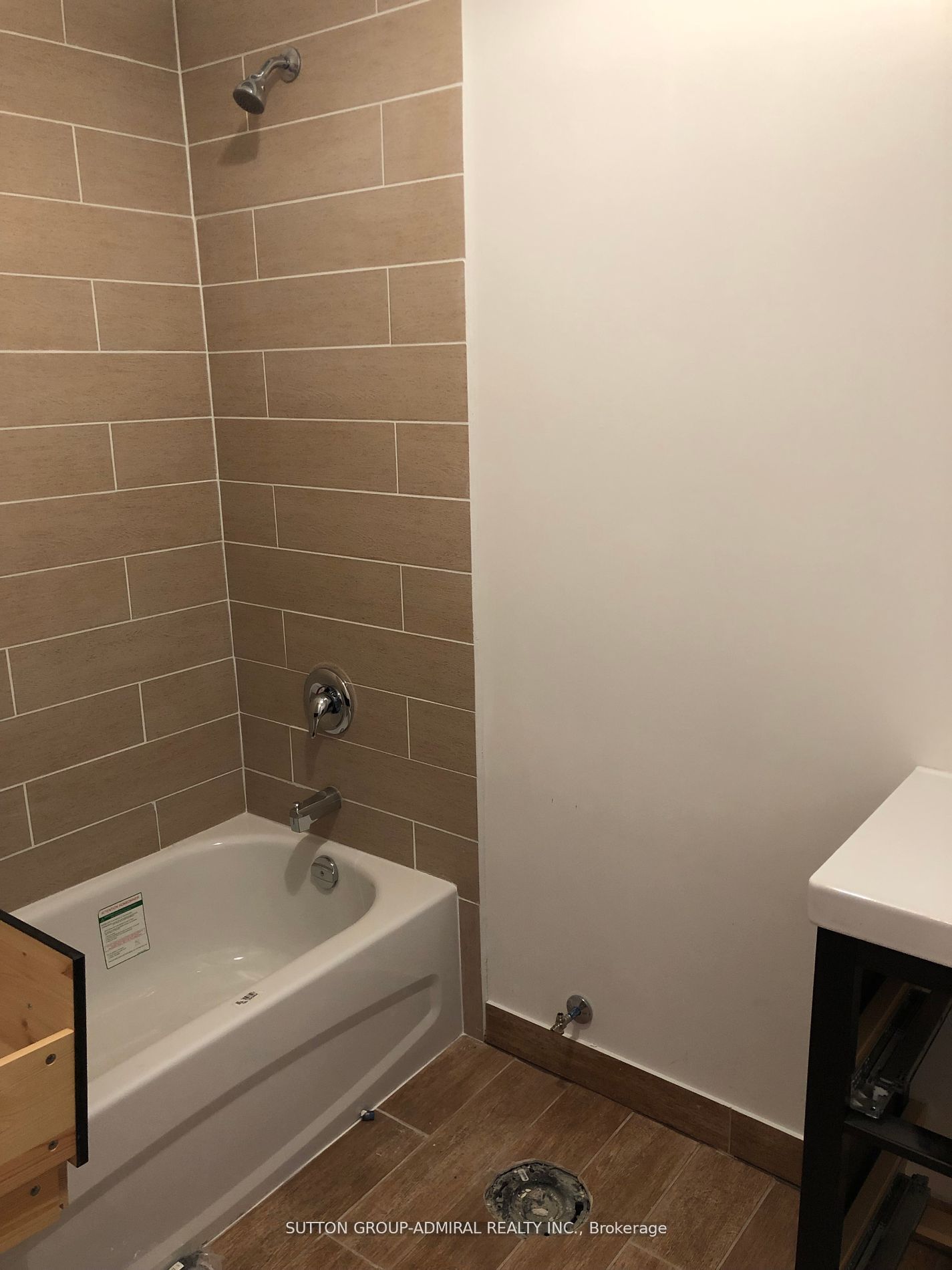 183 King Street Property Photo 10