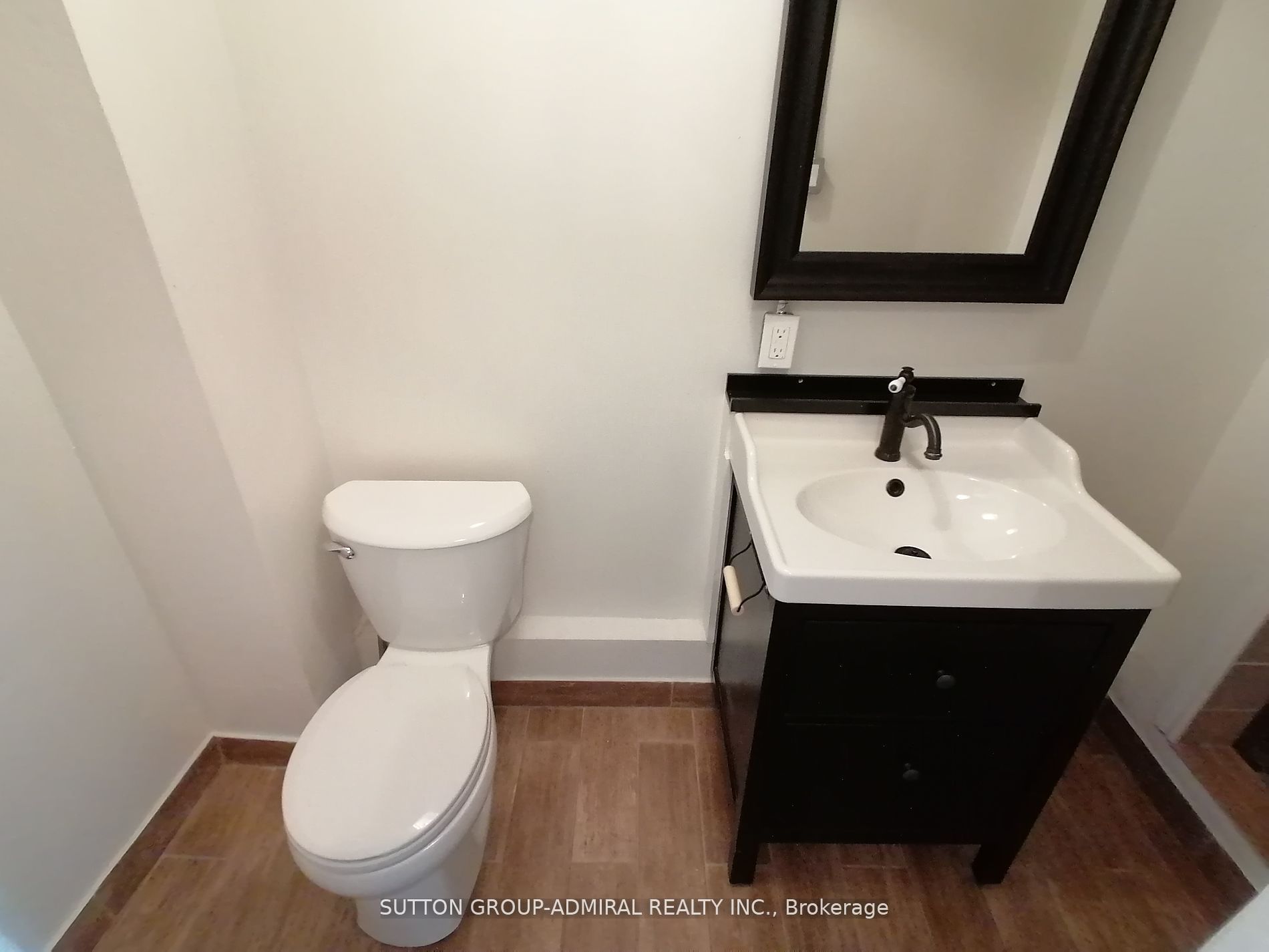 183 King Street Property Photo 15