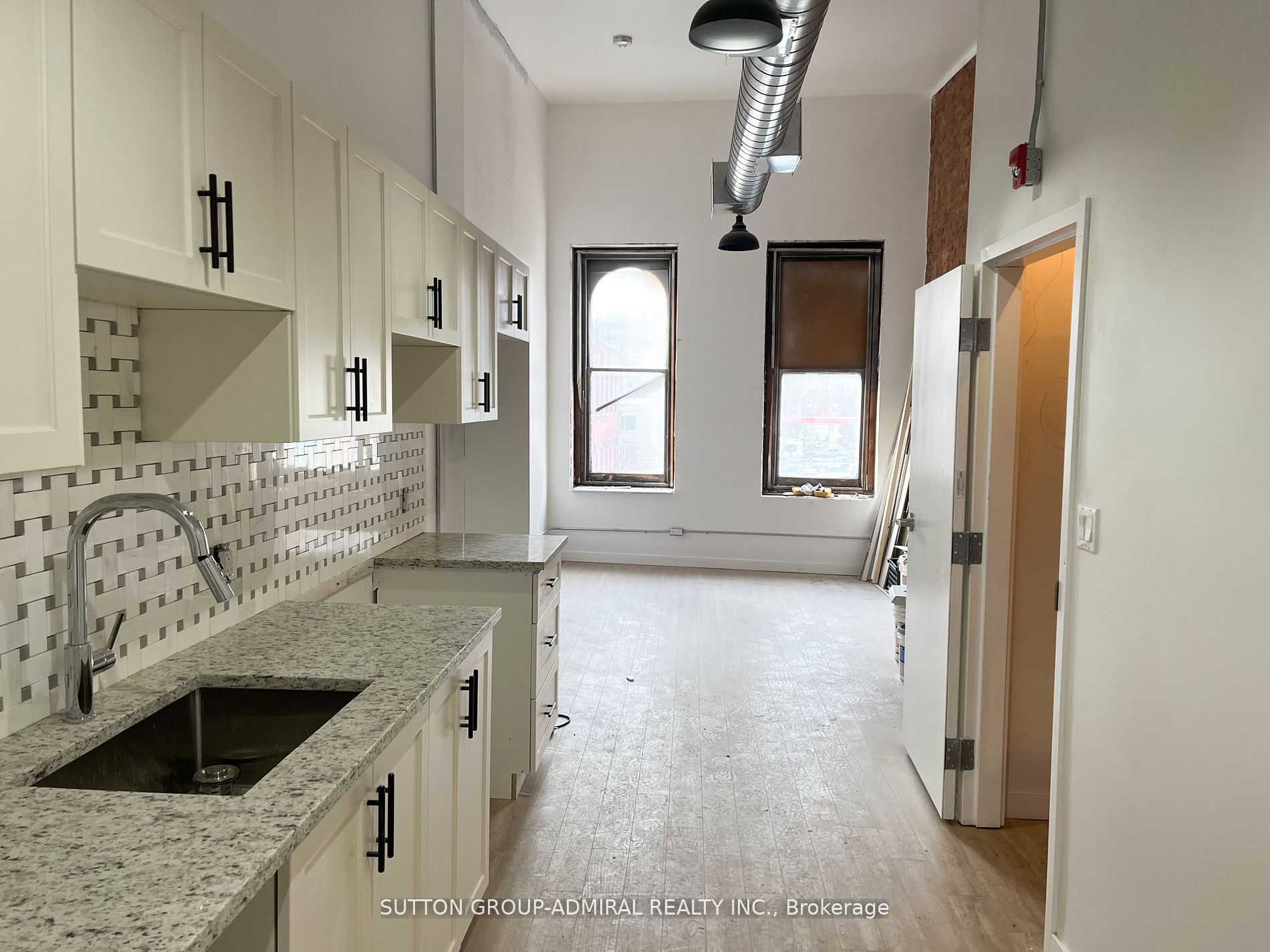 181 King Street Property Photo 15
