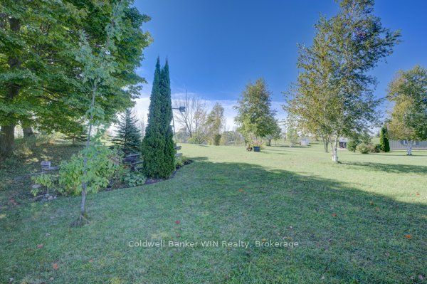 345366 2nd Concession Property Photo 33